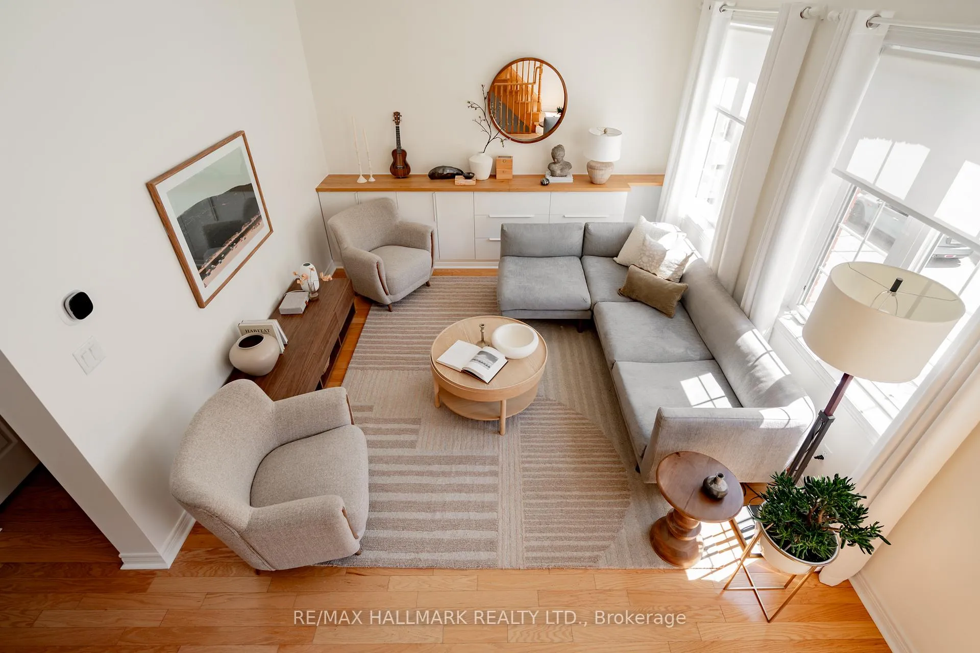 Photo 11 of 31 Carnahan Terrace, Toronto, East End-Danforth — HOMEH