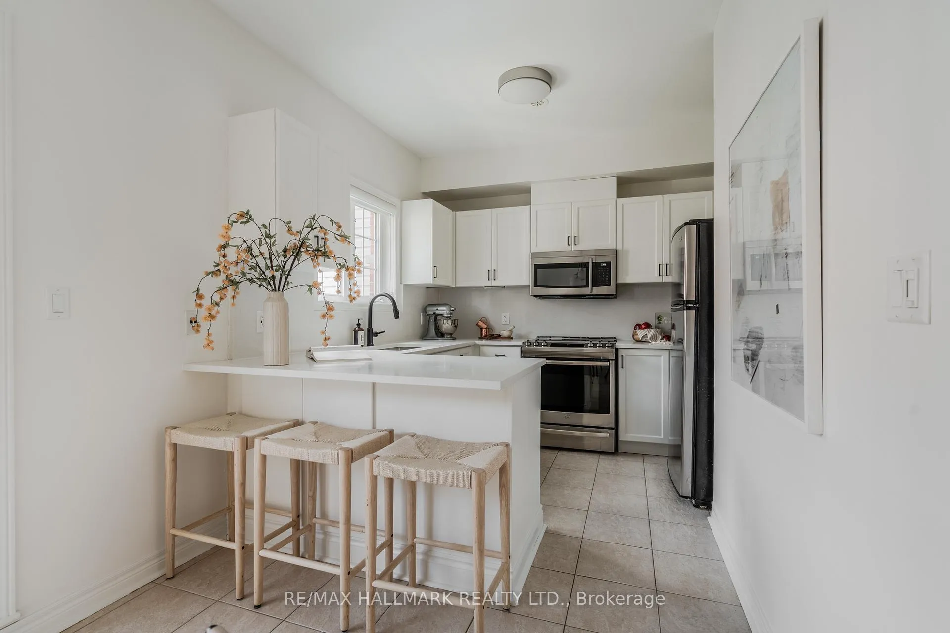 Photo 12 of 31 Carnahan Terrace, Toronto, East End-Danforth — HOMEH