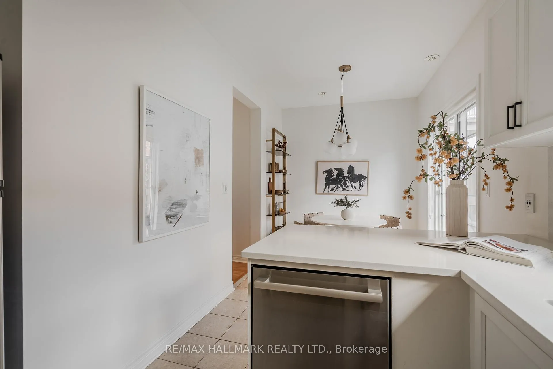 Photo 14 of 31 Carnahan Terrace, Toronto, East End-Danforth — HOMEH