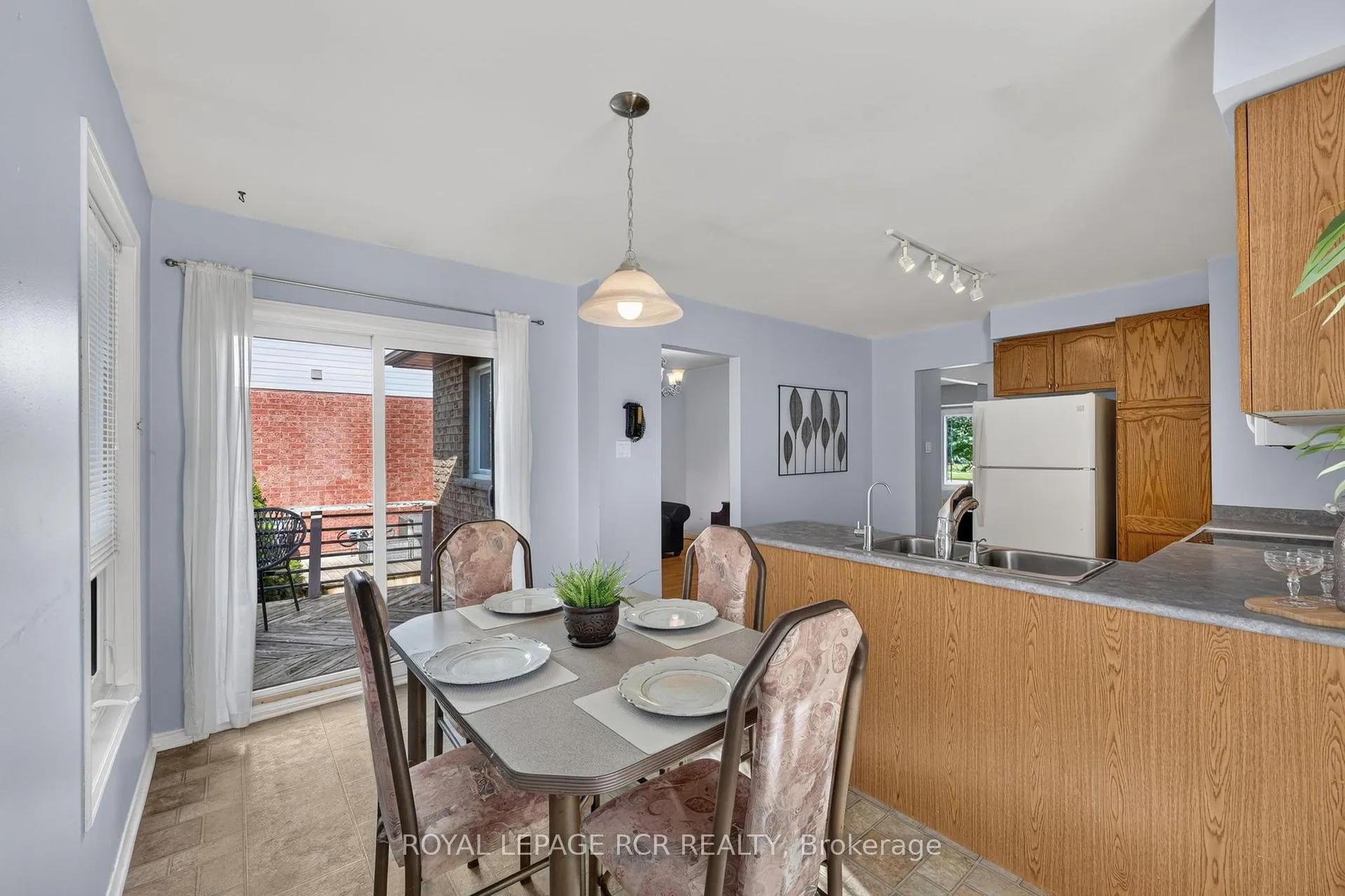 Photo 12 of 480 College Avenue, Orangeville — HOMEH