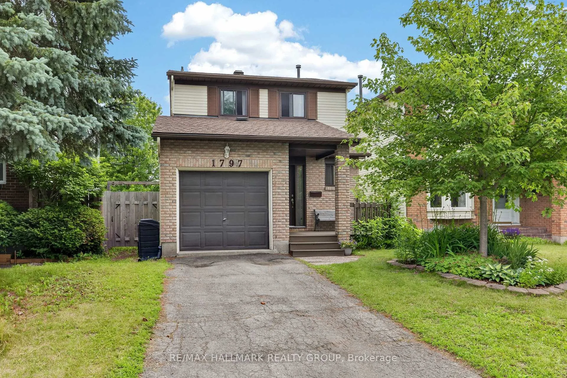 Photo 2 of 1797 Bromont Way, Ottawa, Chateauneuf — HOMEH