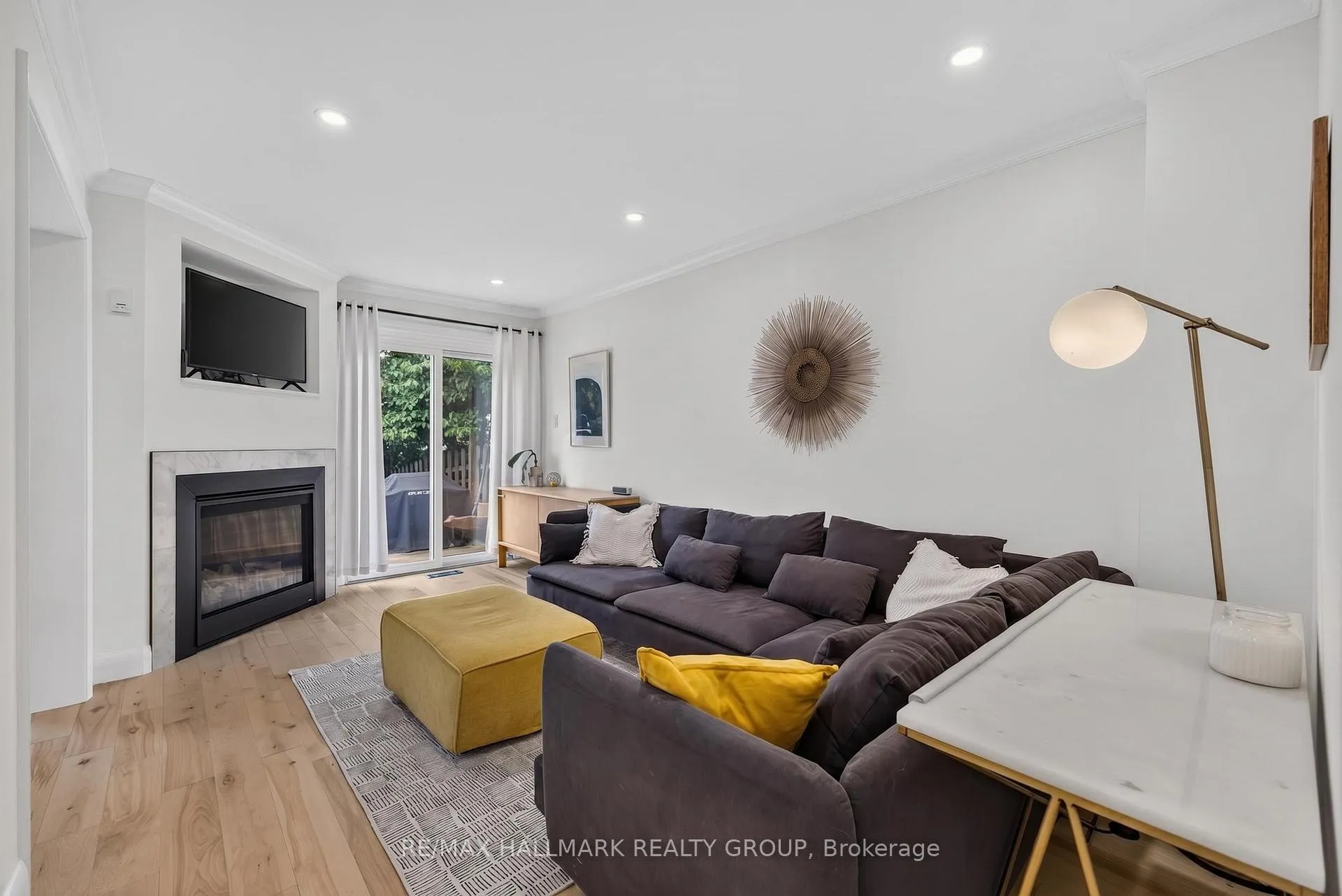 Photo 7 of 1797 Bromont Way, Ottawa, Chateauneuf — HOMEH