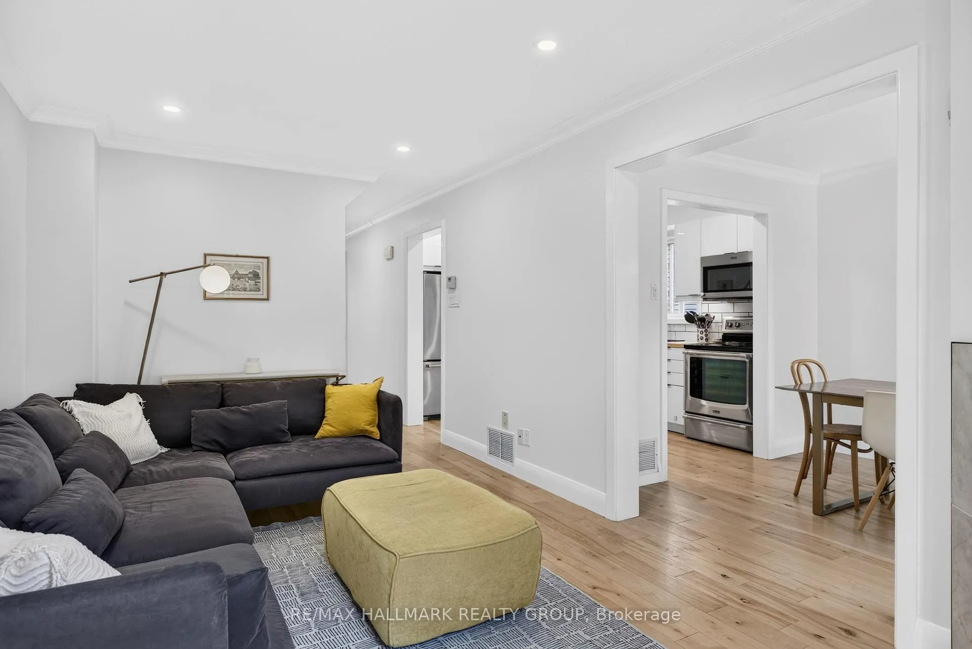 Photo 11 of 1797 Bromont Way, Ottawa, Chateauneuf — HOMEH