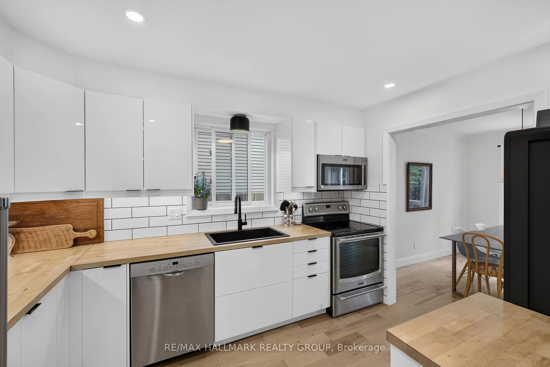 Photo 17 of 1797 Bromont Way, Ottawa, Chateauneuf — HOMEH