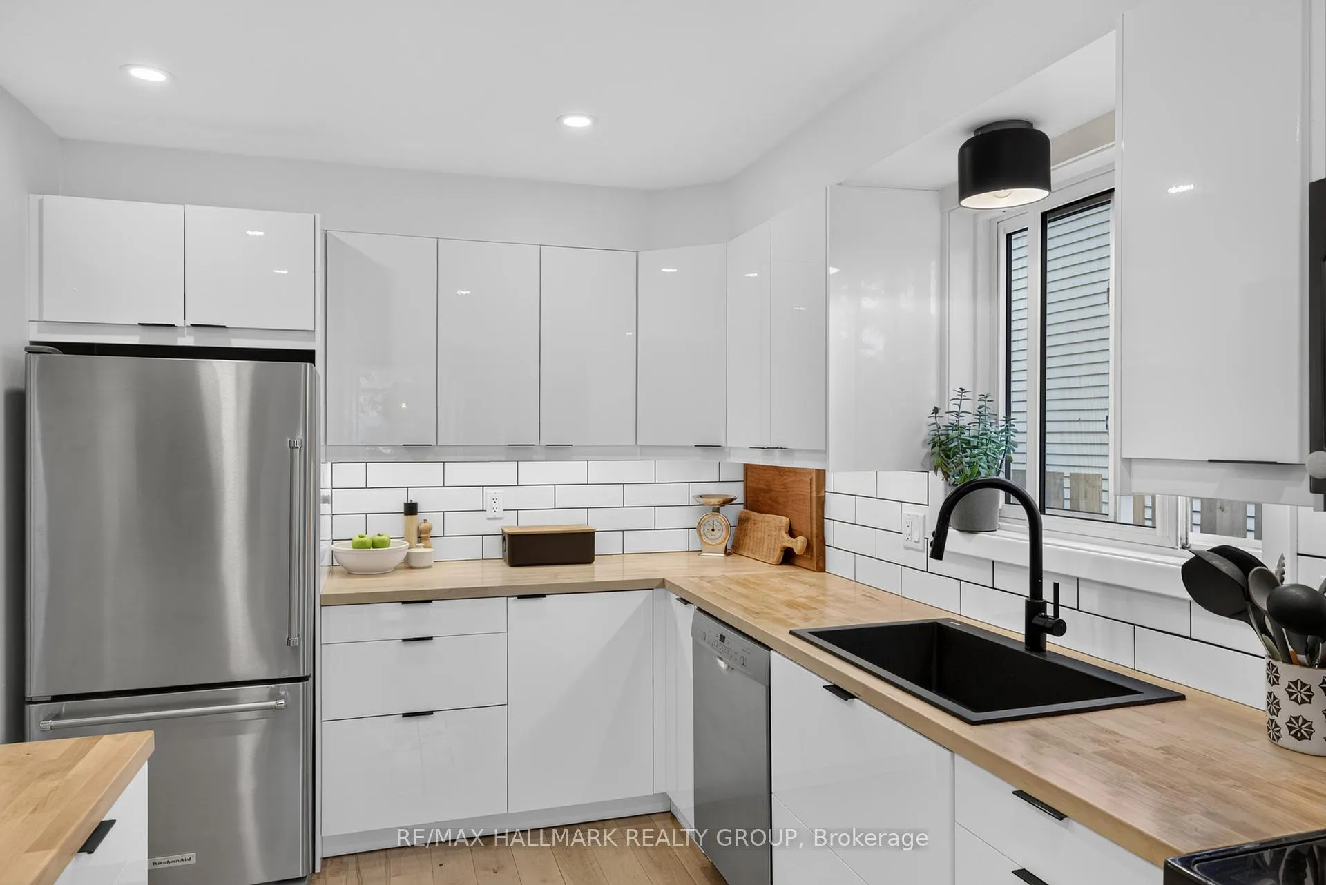 Photo 19 of 1797 Bromont Way, Ottawa, Chateauneuf — HOMEH