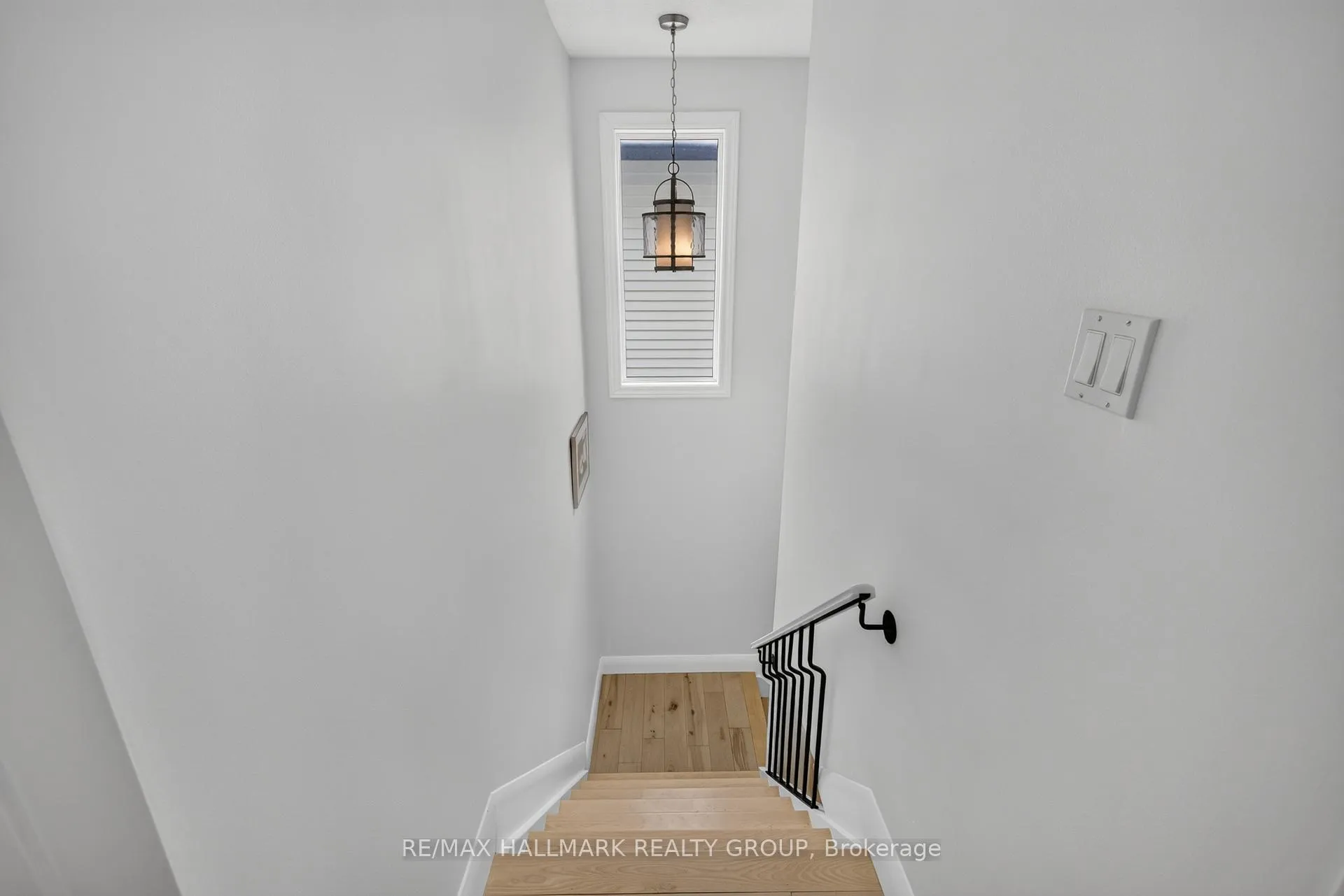 Photo 24 of 1797 Bromont Way, Ottawa, Chateauneuf — HOMEH