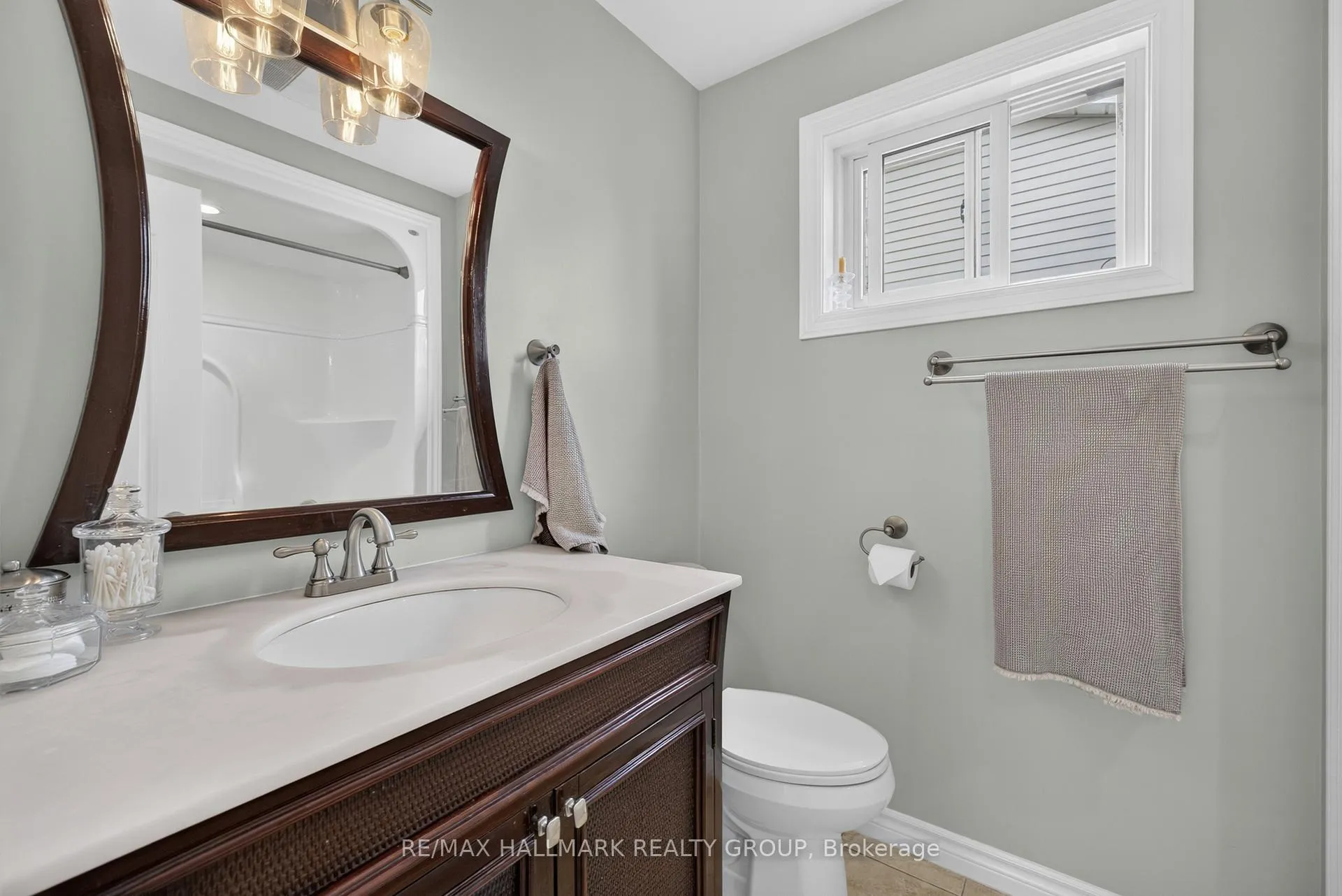 Photo 35 of 1797 Bromont Way, Ottawa, Chateauneuf — HOMEH