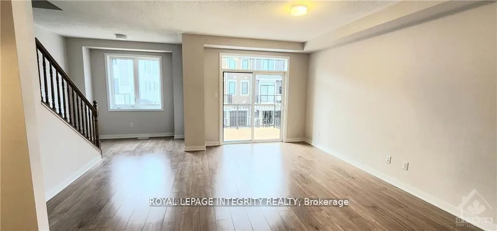 Photo 4 of 711 Hydrus Private, Ottawa, Barrhaven - Half Moon Bay — HOMEH