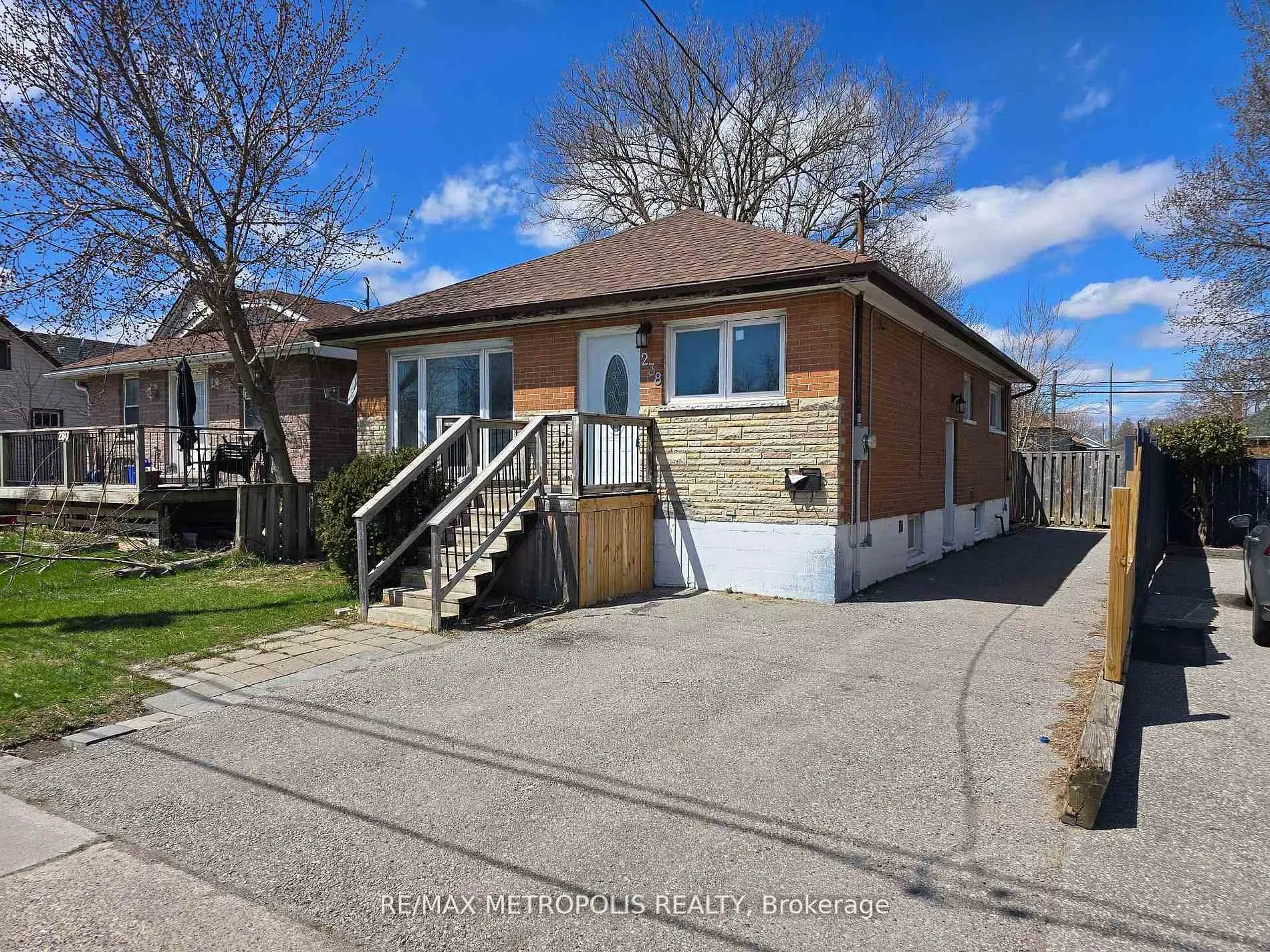 Photo 1 of 238 Toronto Avenue, Oshawa, Central — HOMEH