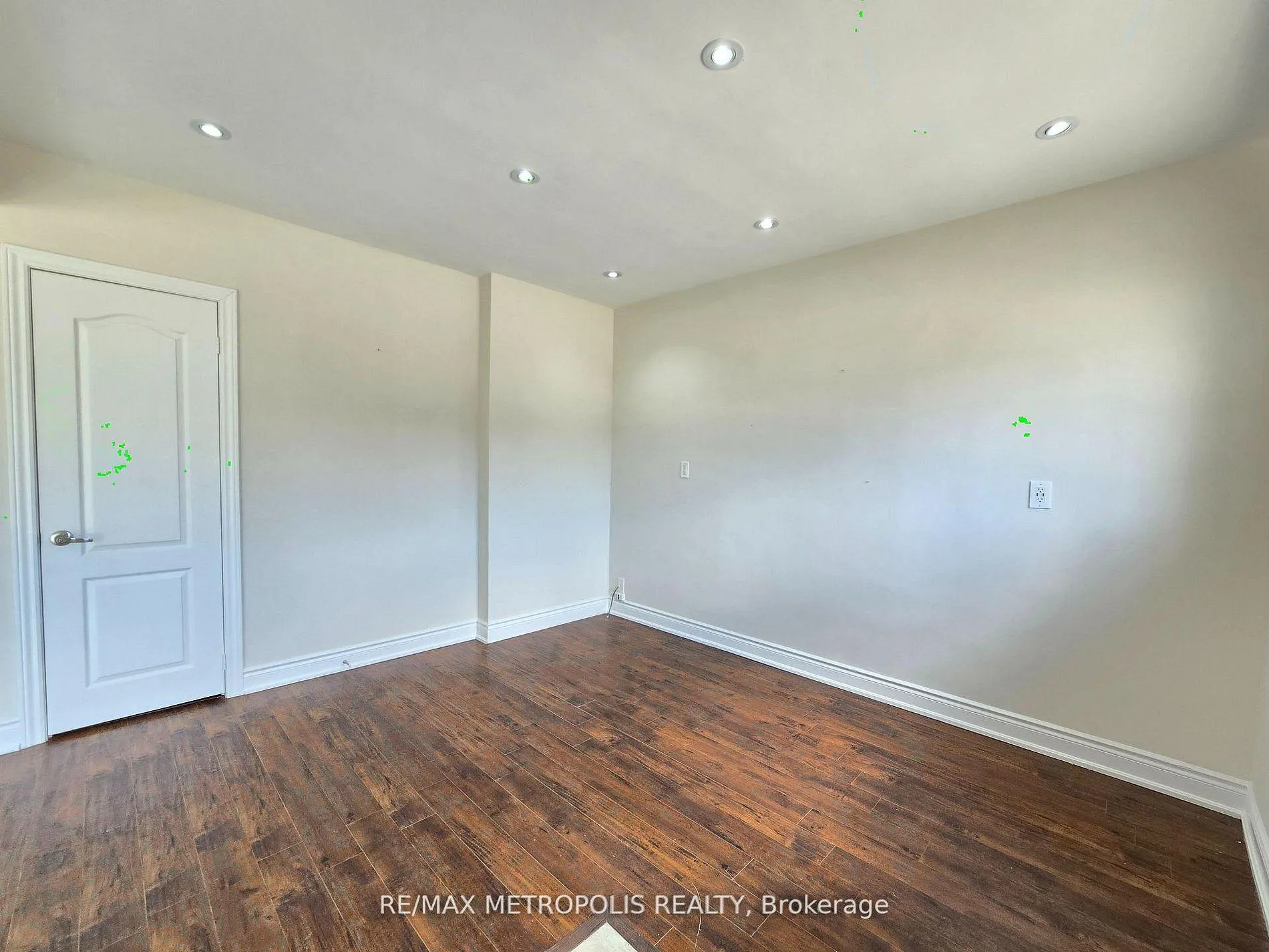 Photo 6 of 238 Toronto Avenue, Oshawa, Central — HOMEH