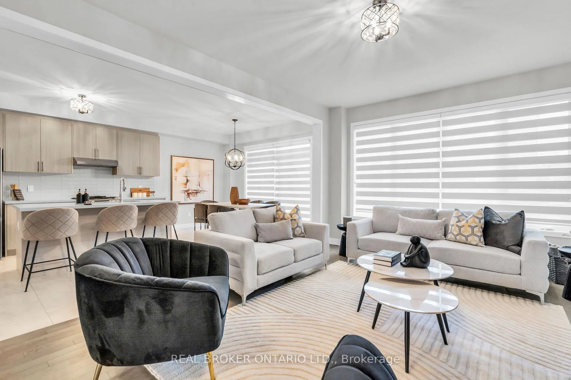 Photo 6 of 1058 Thompson Drive, Oshawa, Kedron — HOMEH
