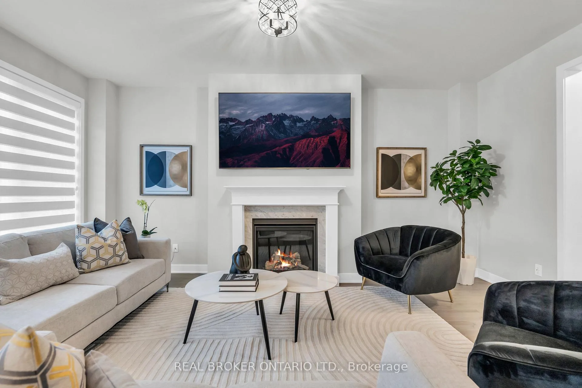 Photo 9 of 1058 Thompson Drive, Oshawa, Kedron — HOMEH