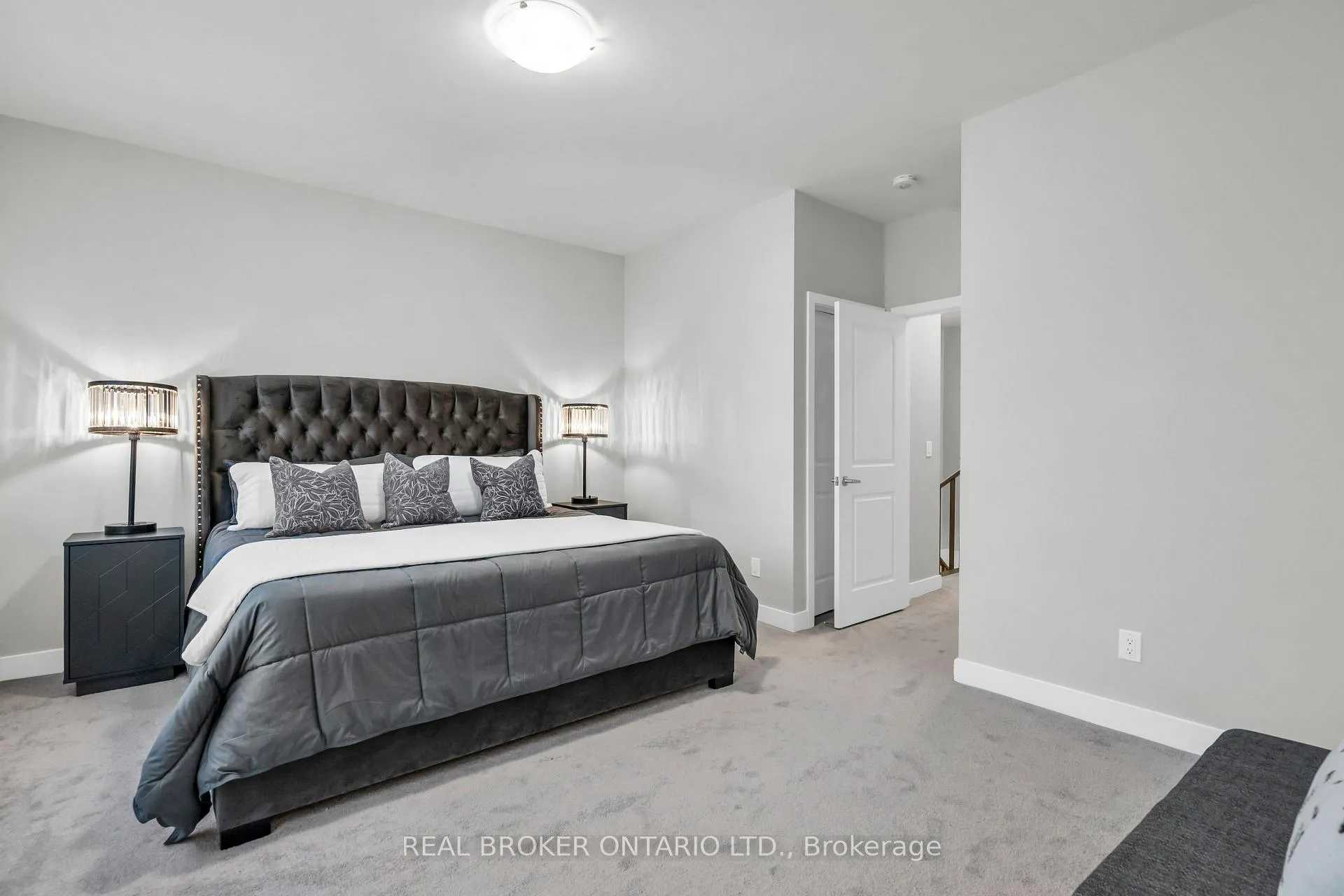 Photo 21 of 1058 Thompson Drive, Oshawa, Kedron — HOMEH