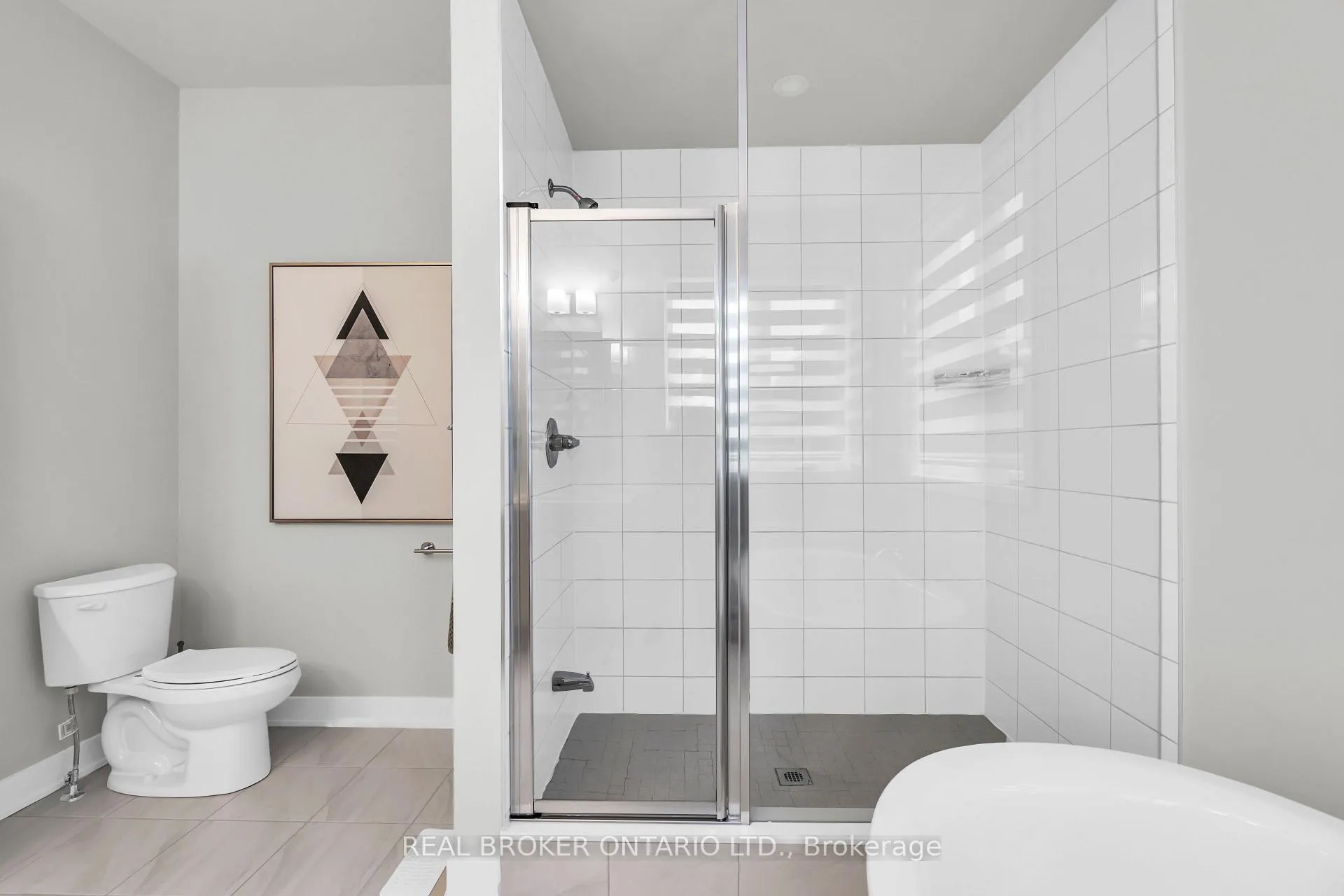 Photo 25 of 1058 Thompson Drive, Oshawa, Kedron — HOMEH