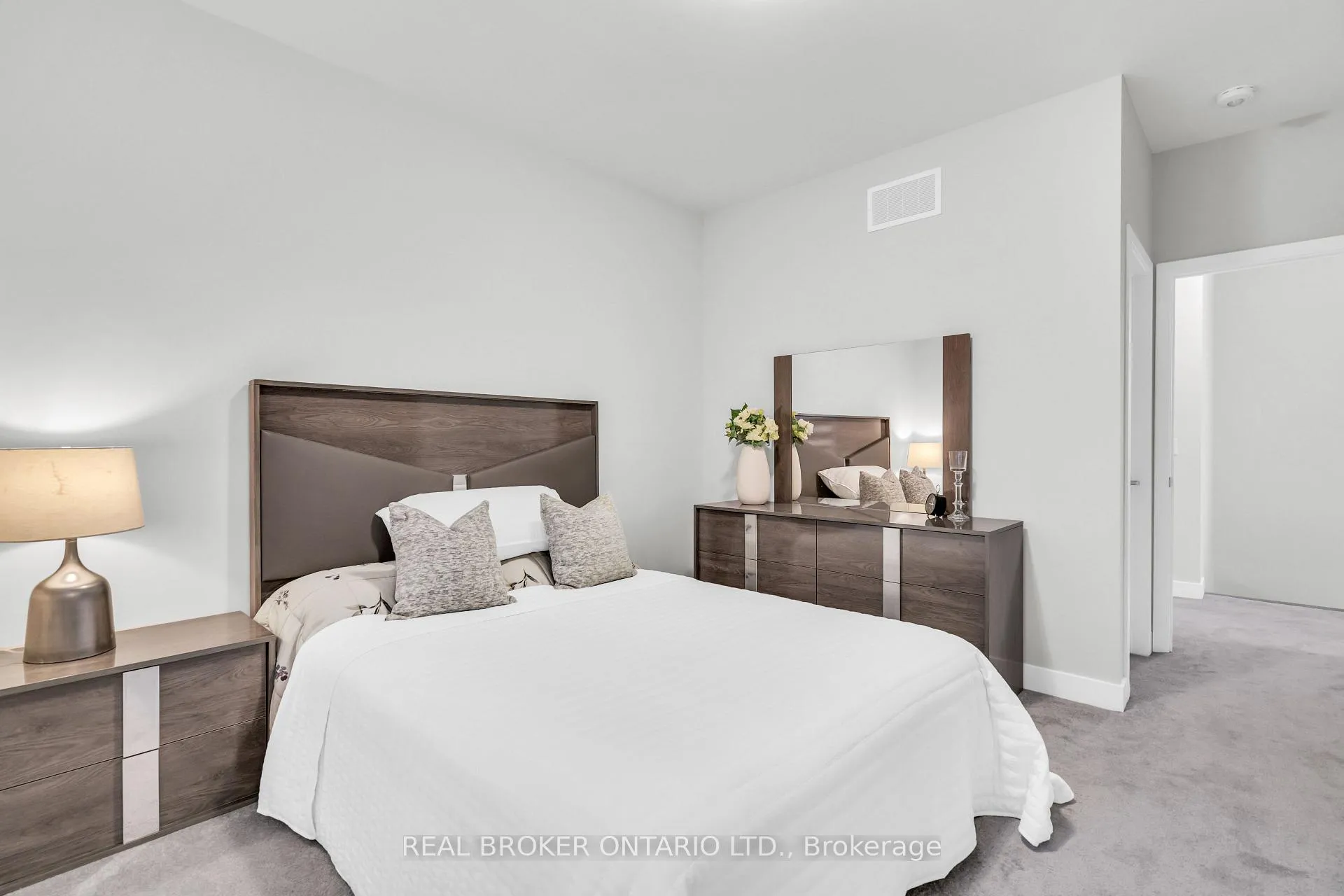 Photo 27 of 1058 Thompson Drive, Oshawa, Kedron — HOMEH