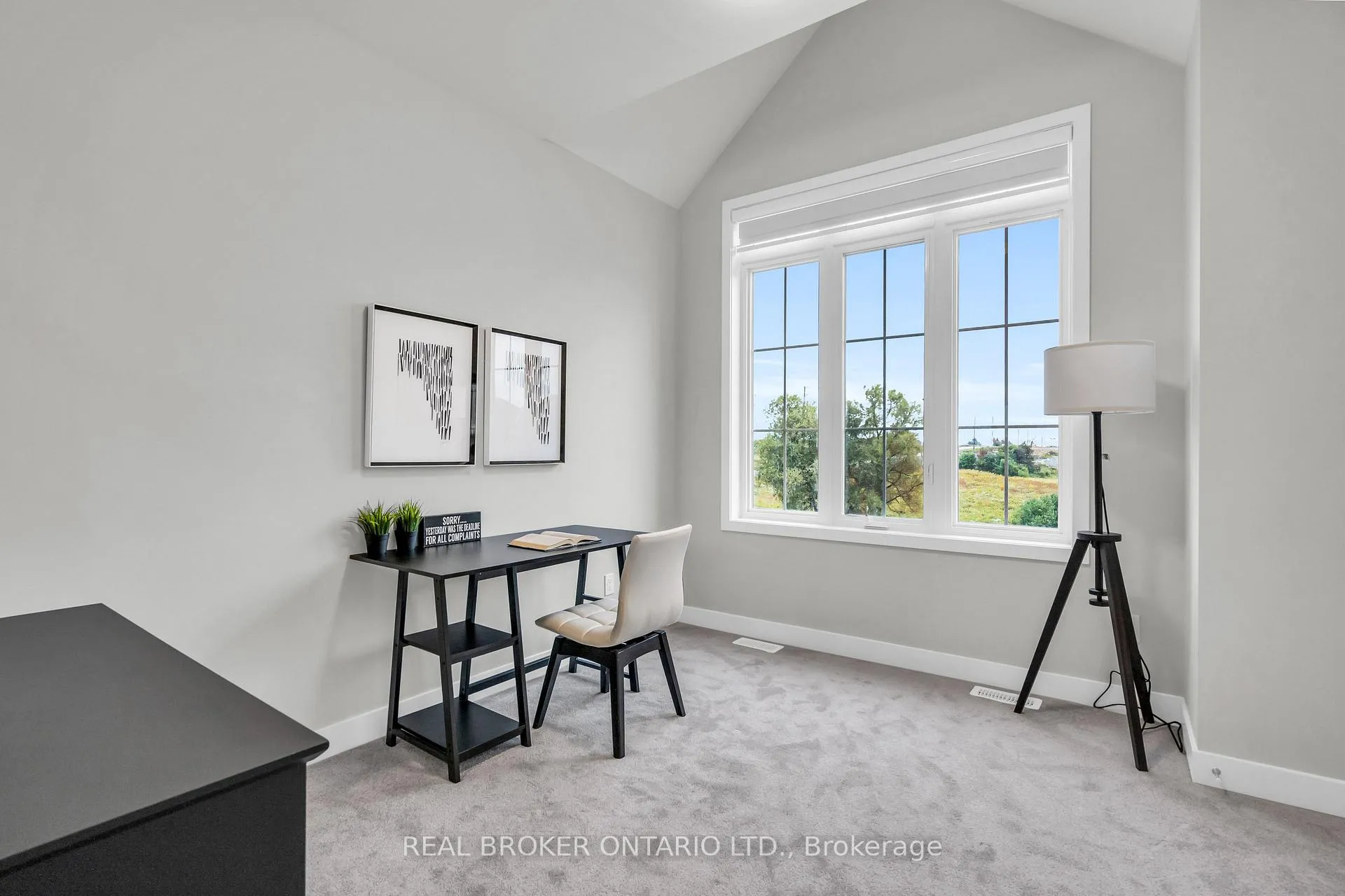Photo 33 of 1058 Thompson Drive, Oshawa, Kedron — HOMEH