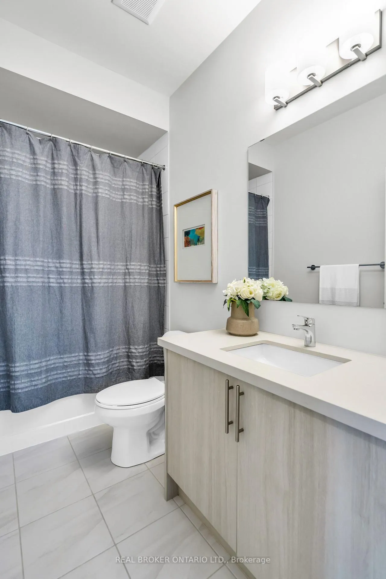 Photo 36 of 1058 Thompson Drive, Oshawa, Kedron — HOMEH
