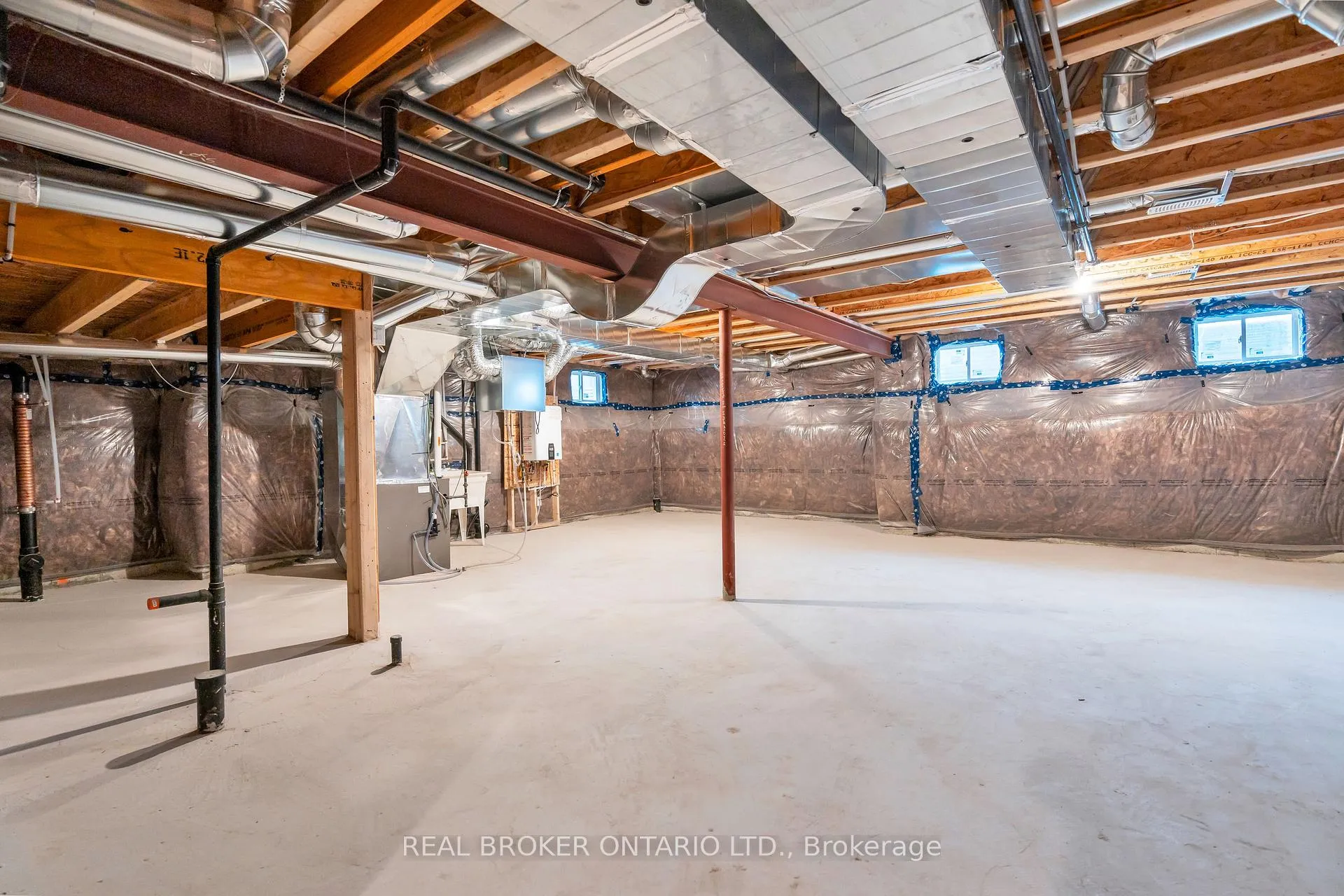 Photo 37 of 1058 Thompson Drive, Oshawa, Kedron — HOMEH