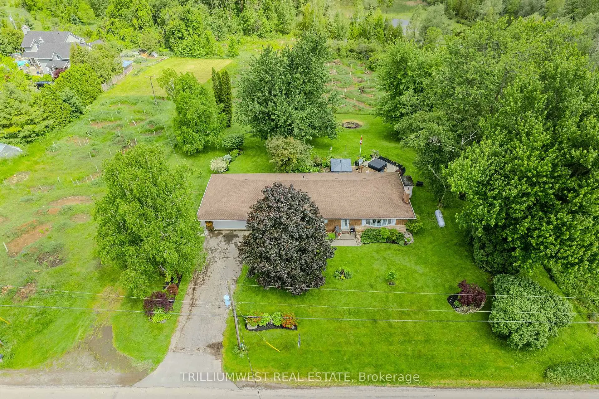 Photo 1 of 659 Concession 5 Road W, Hamilton, Waterdown — HOMEH