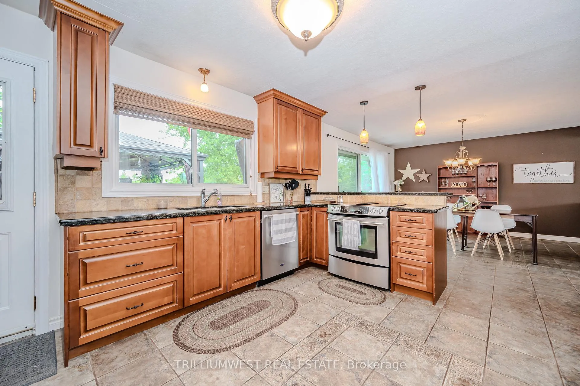 Photo 11 of 659 Concession 5 Road W, Hamilton, Waterdown — HOMEH