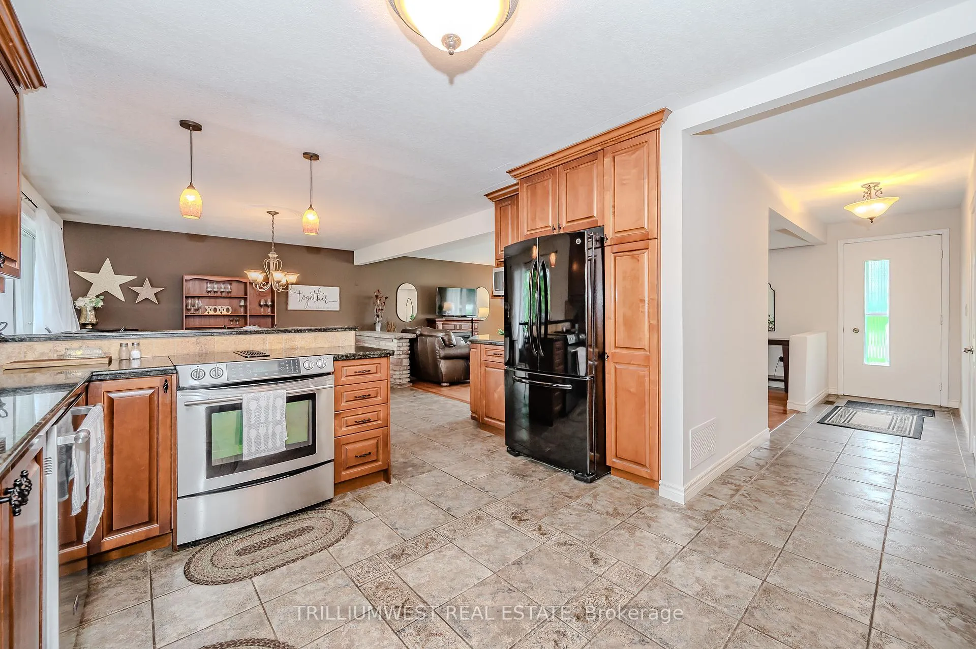 Photo 13 of 659 Concession 5 Road W, Hamilton, Waterdown — HOMEH