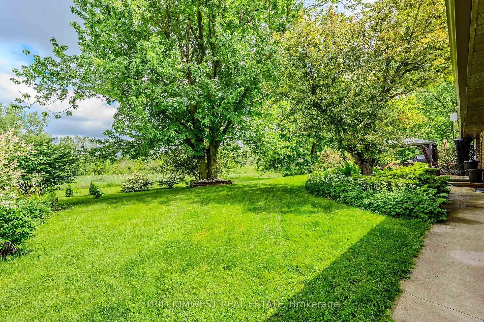 Photo 29 of 659 Concession 5 Road W, Hamilton, Waterdown — HOMEH