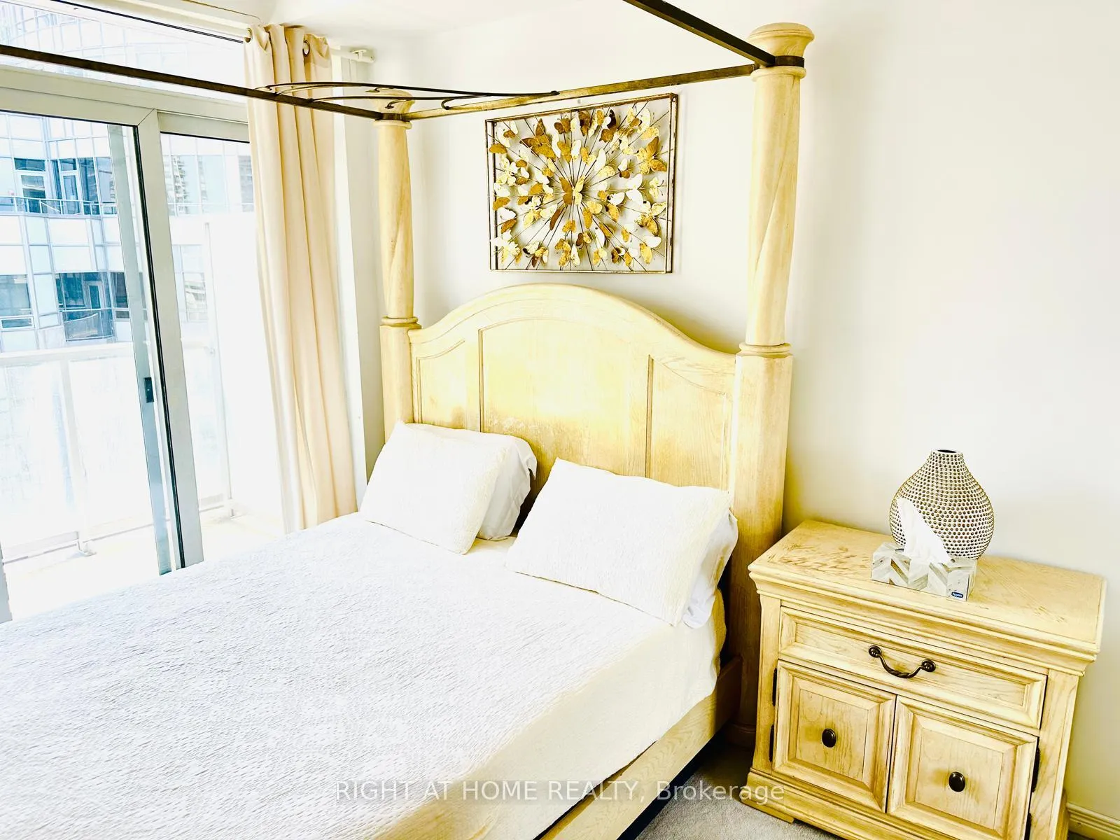 Photo 13 of Unit 1918, 352 Front Street W, Toronto, Waterfront Communities — HOMEH