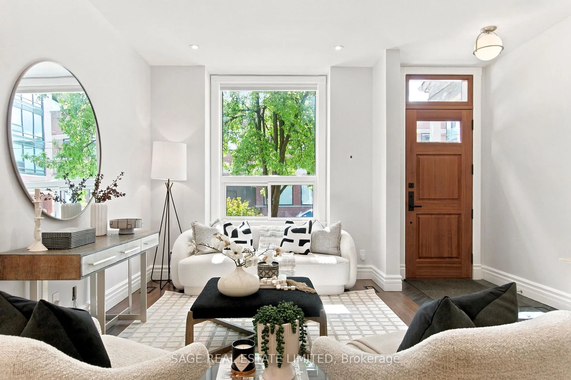 Photo 4 of 237 Logan Avenue, Toronto, South Riverdale — HOMEH