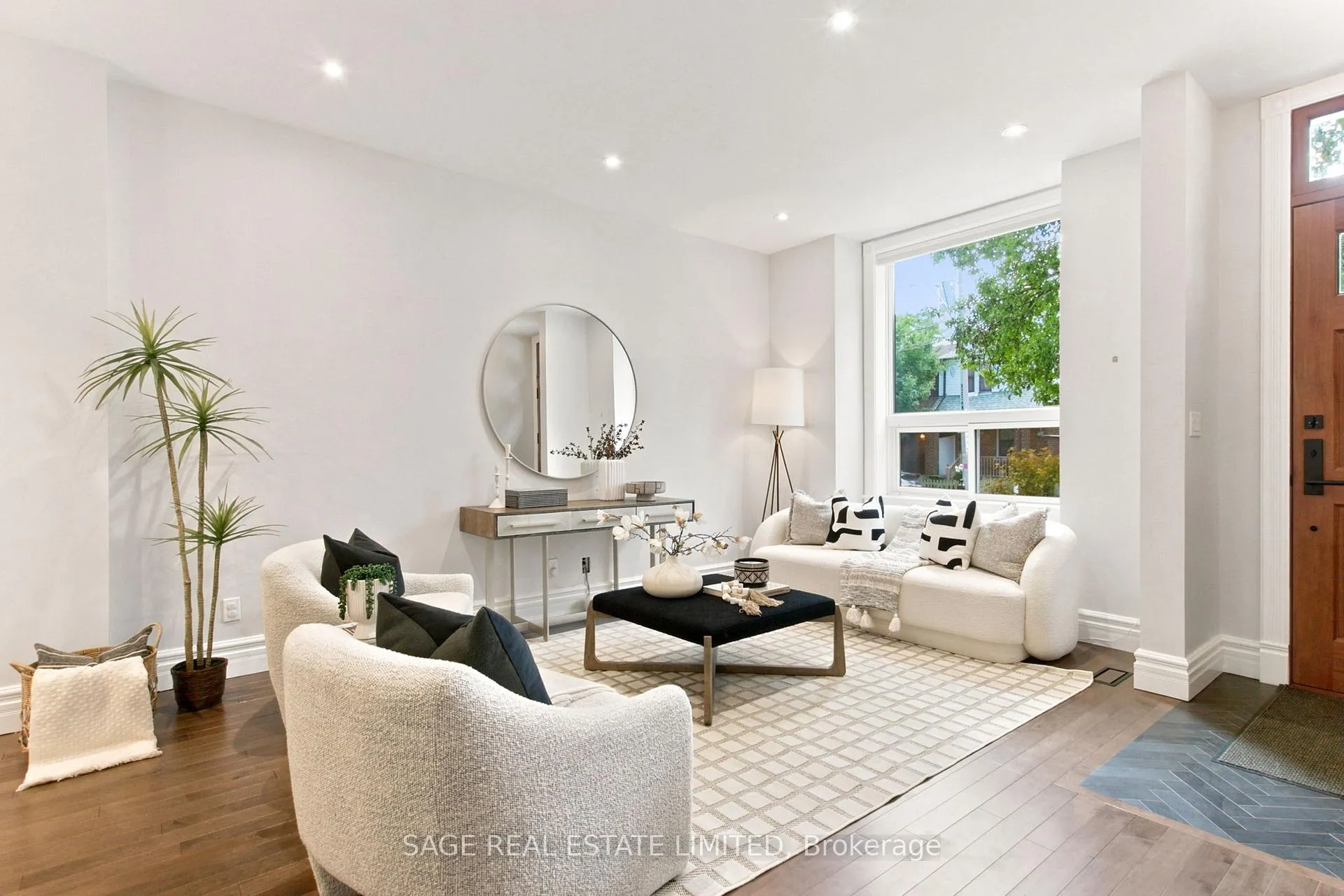 Photo 5 of 237 Logan Avenue, Toronto, South Riverdale — HOMEH