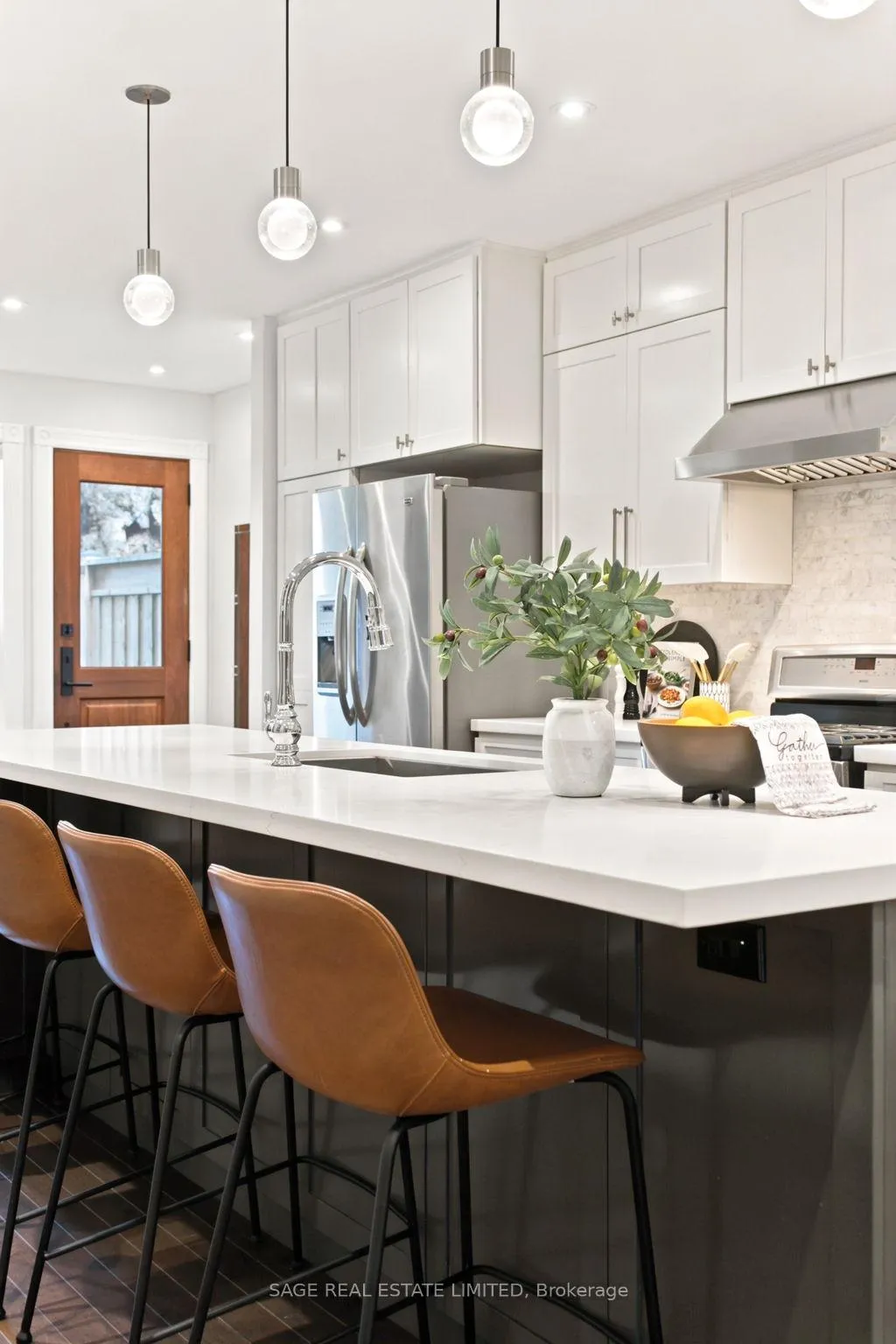 Photo 16 of 237 Logan Avenue, Toronto, South Riverdale — HOMEH