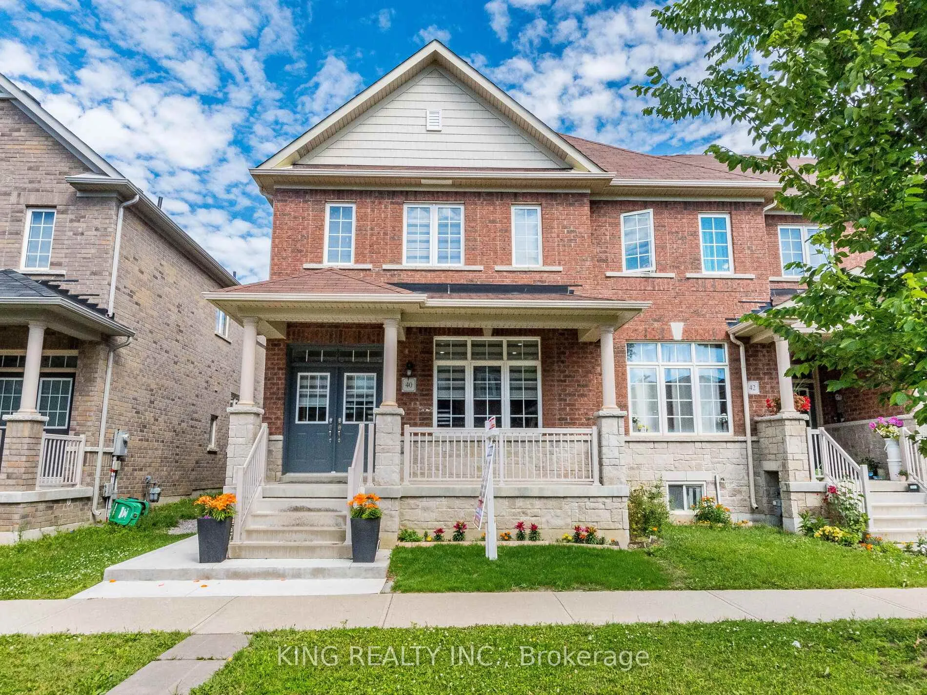 Front of 40 Saint Dennis Road