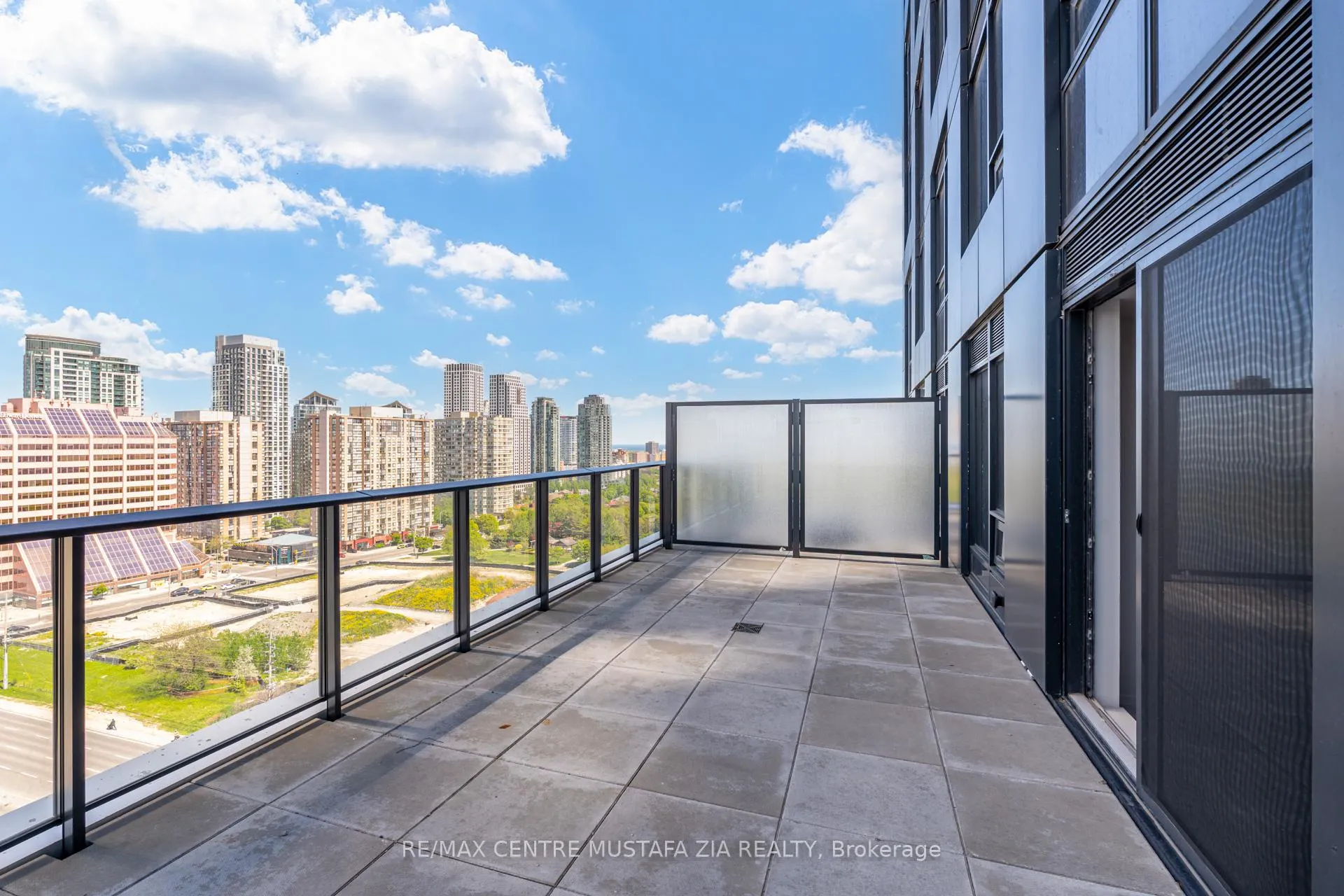 Photo 28 of Unit 1301, 4015 The Exchange, Mississauga, City Centre — HOMEH