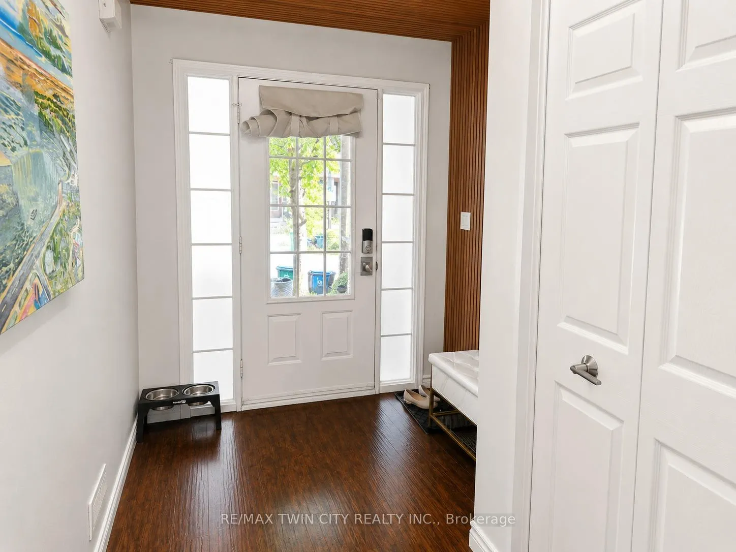 Photo 4 of Unit D96, 175 David Bergey Drive, Kitchener, Larentian West — HOMEH