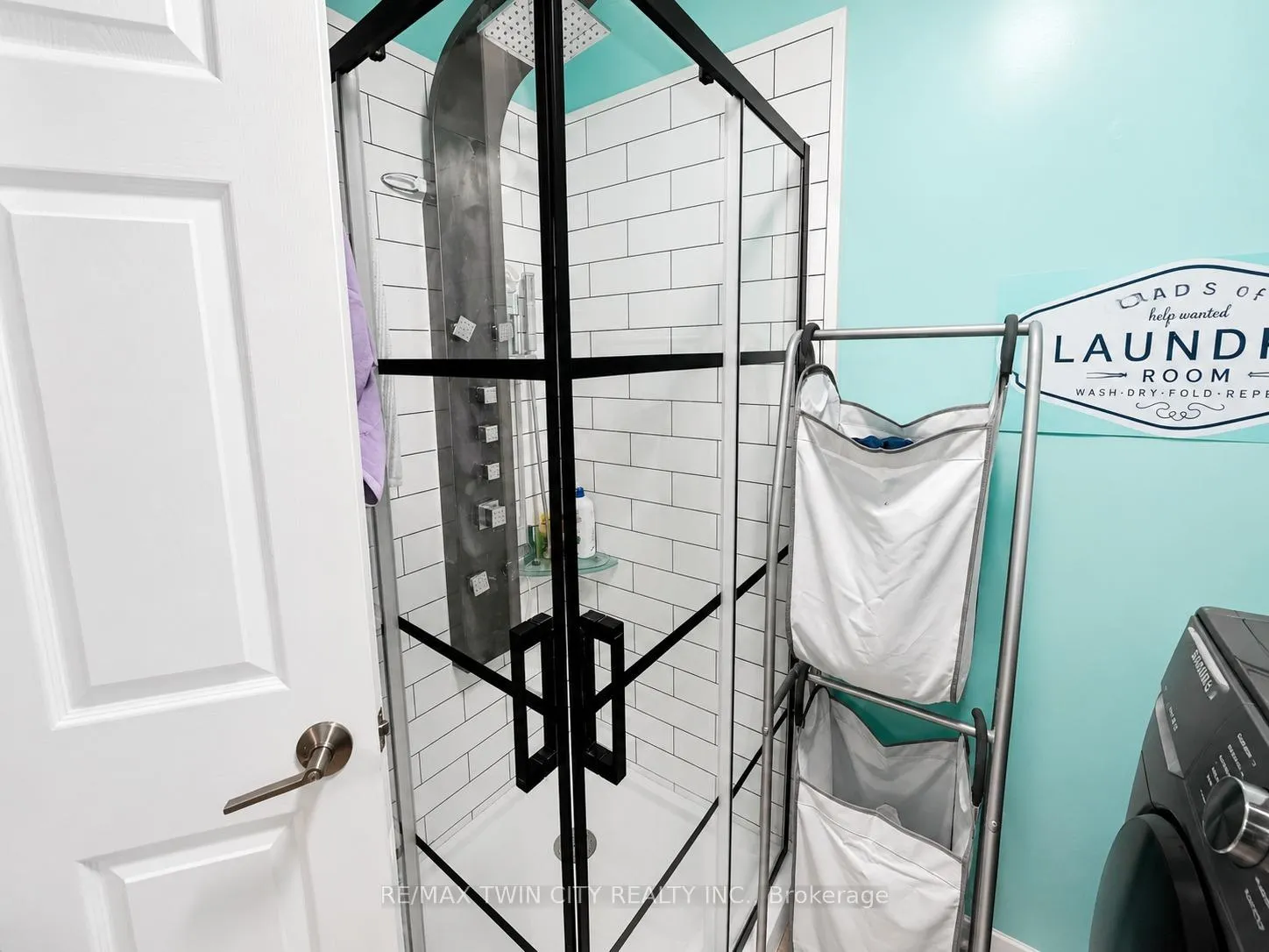 Photo 8 of Unit D96, 175 David Bergey Drive, Kitchener, Larentian West — HOMEH