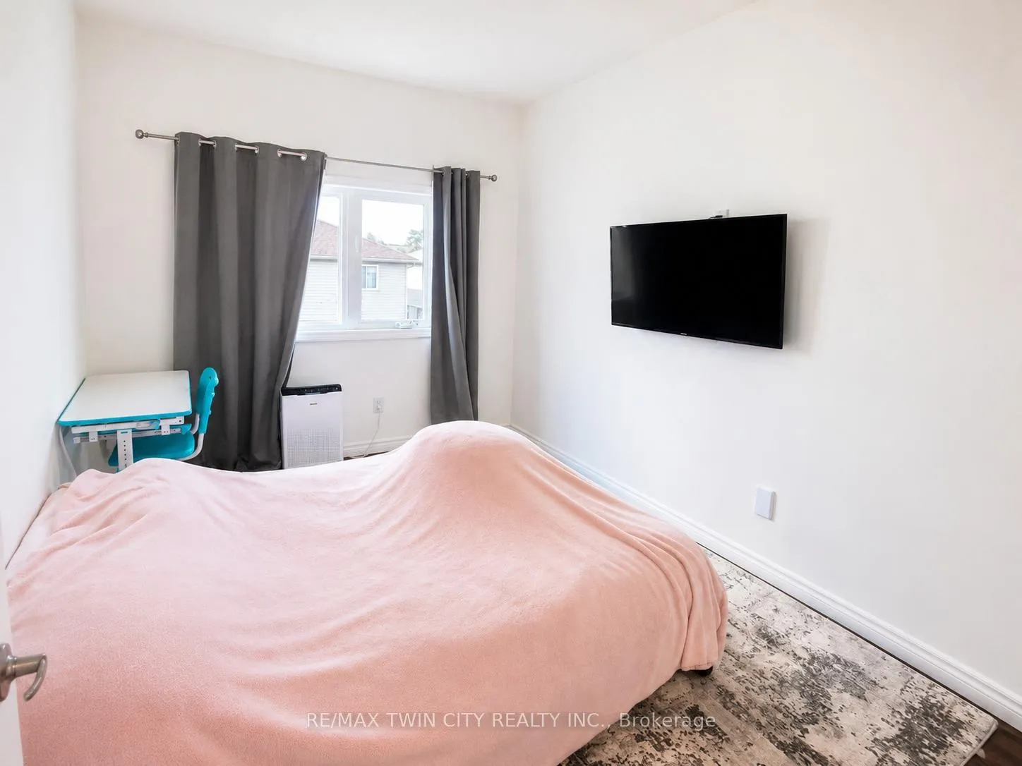 Photo 21 of Unit D96, 175 David Bergey Drive, Kitchener, Larentian West — HOMEH