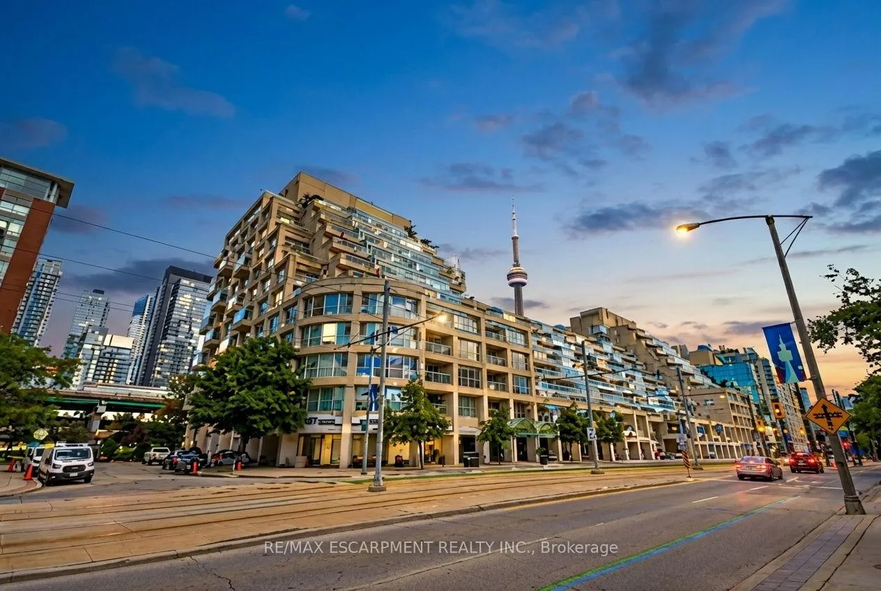 Front of Unit 803E, 460 Queens Quay Way W