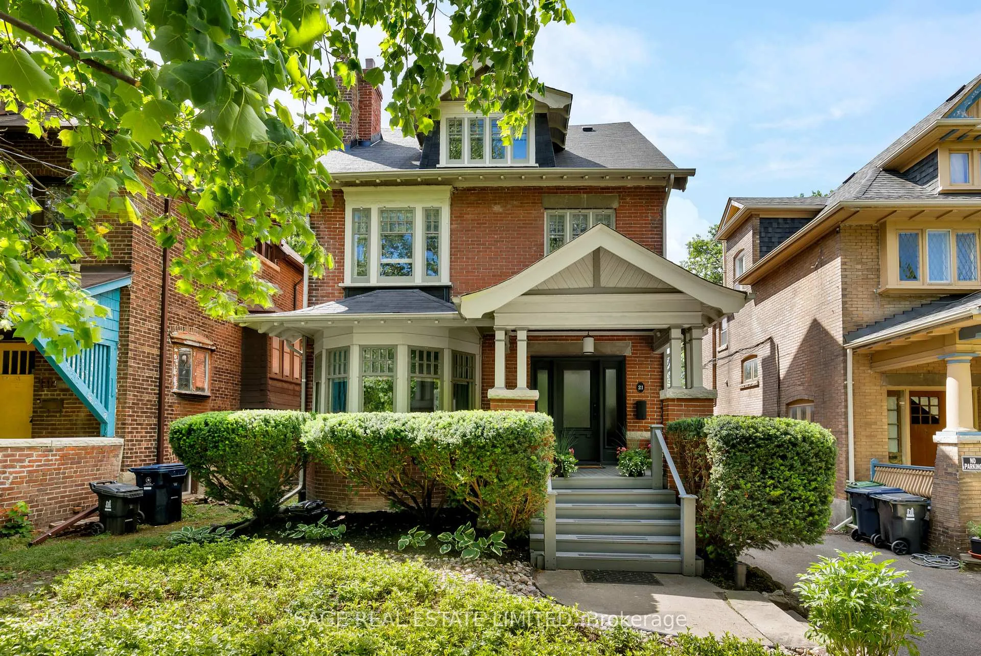 Photo 3 of 21 Biggar Avenue, Toronto, Wychwood — HOMEH