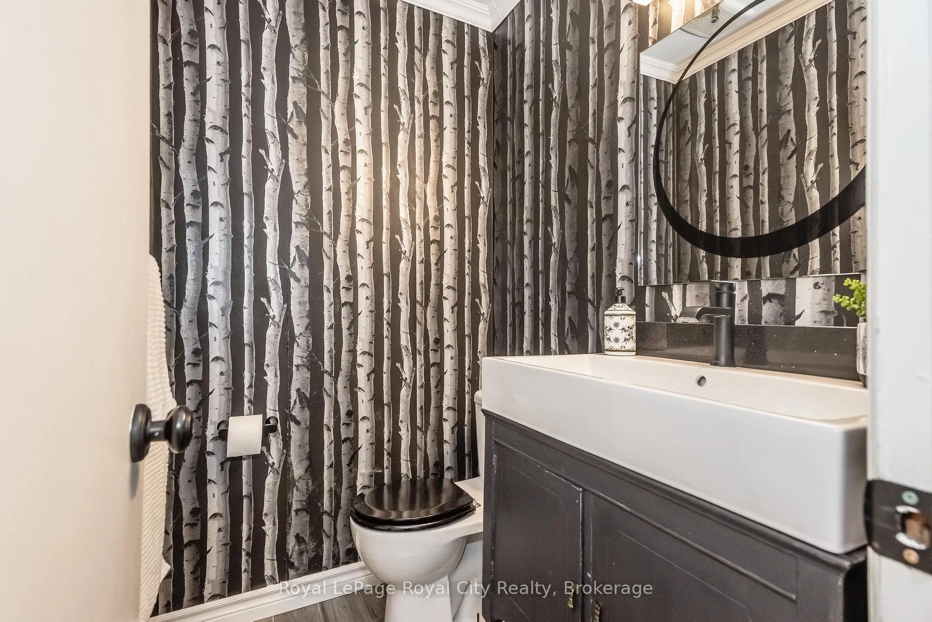 Photo 17 of 236 Ironwood Road, Guelph, Kortright West — HOMEH