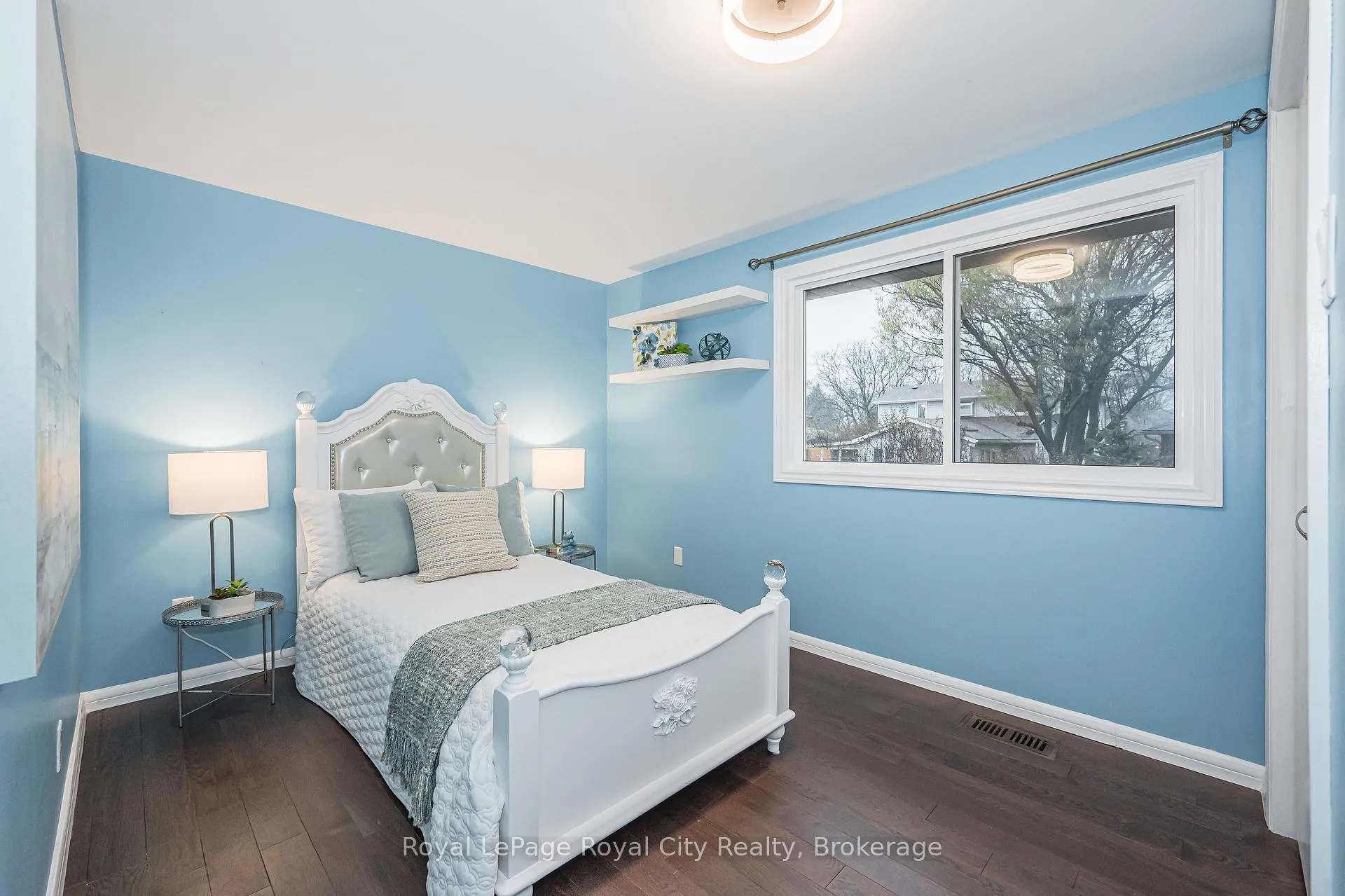 Photo 23 of 236 Ironwood Road, Guelph, Kortright West — HOMEH