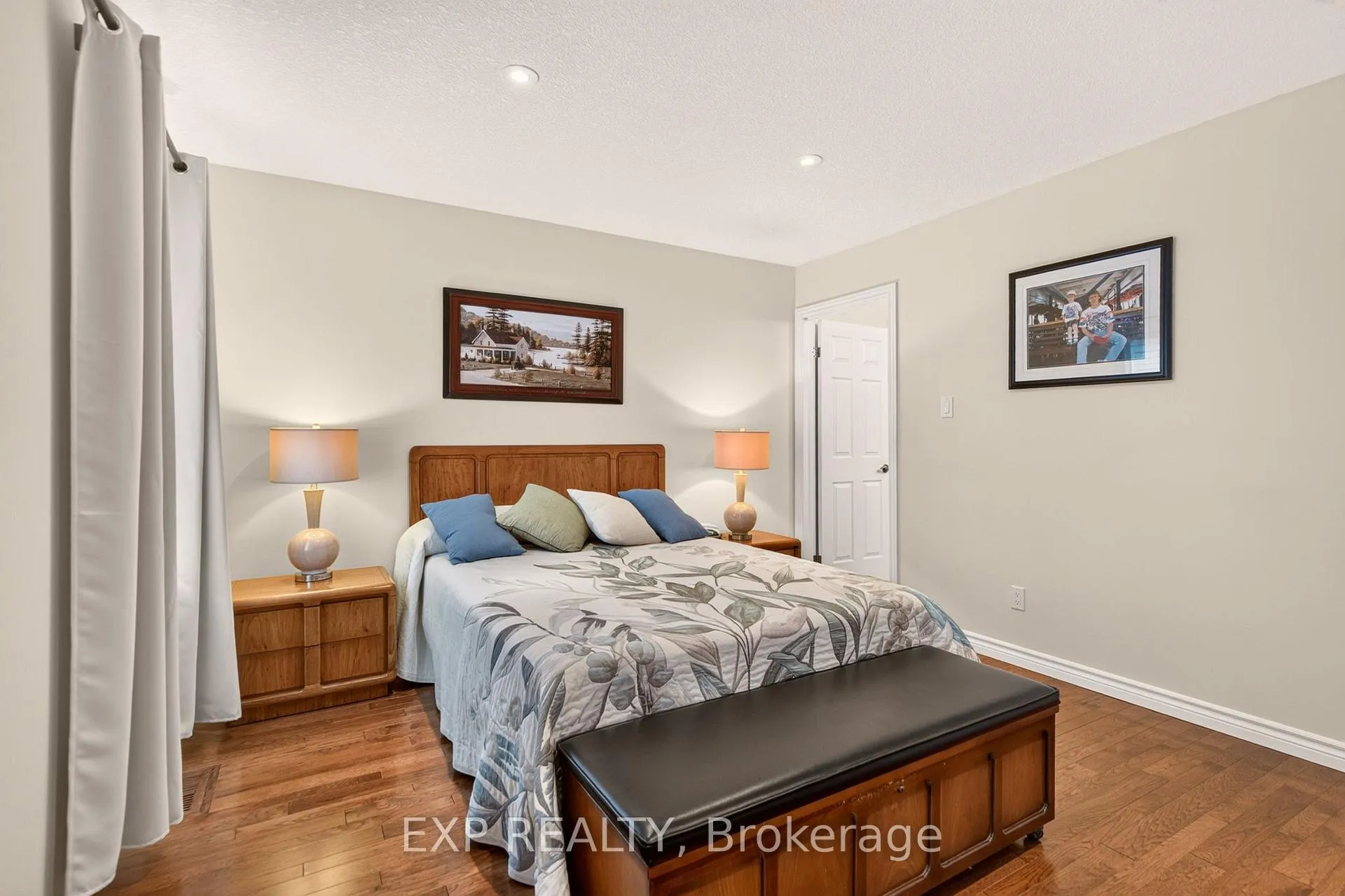 Photo 15 of 6 Caverhill Crescent, Middlesex Centre, Komoka — HOMEH