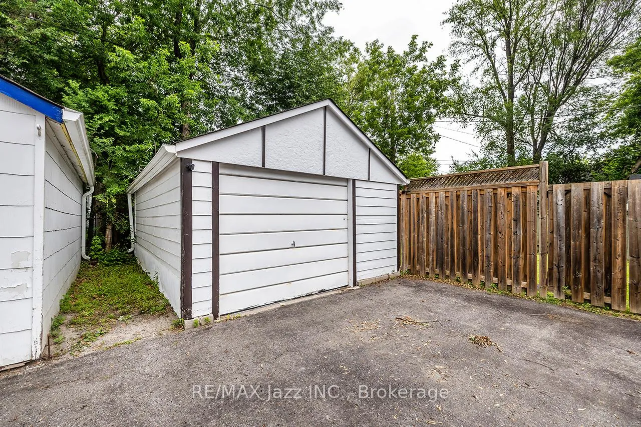 Photo 24 of 4 Maple Street, Ajax, Central — HOMEH
