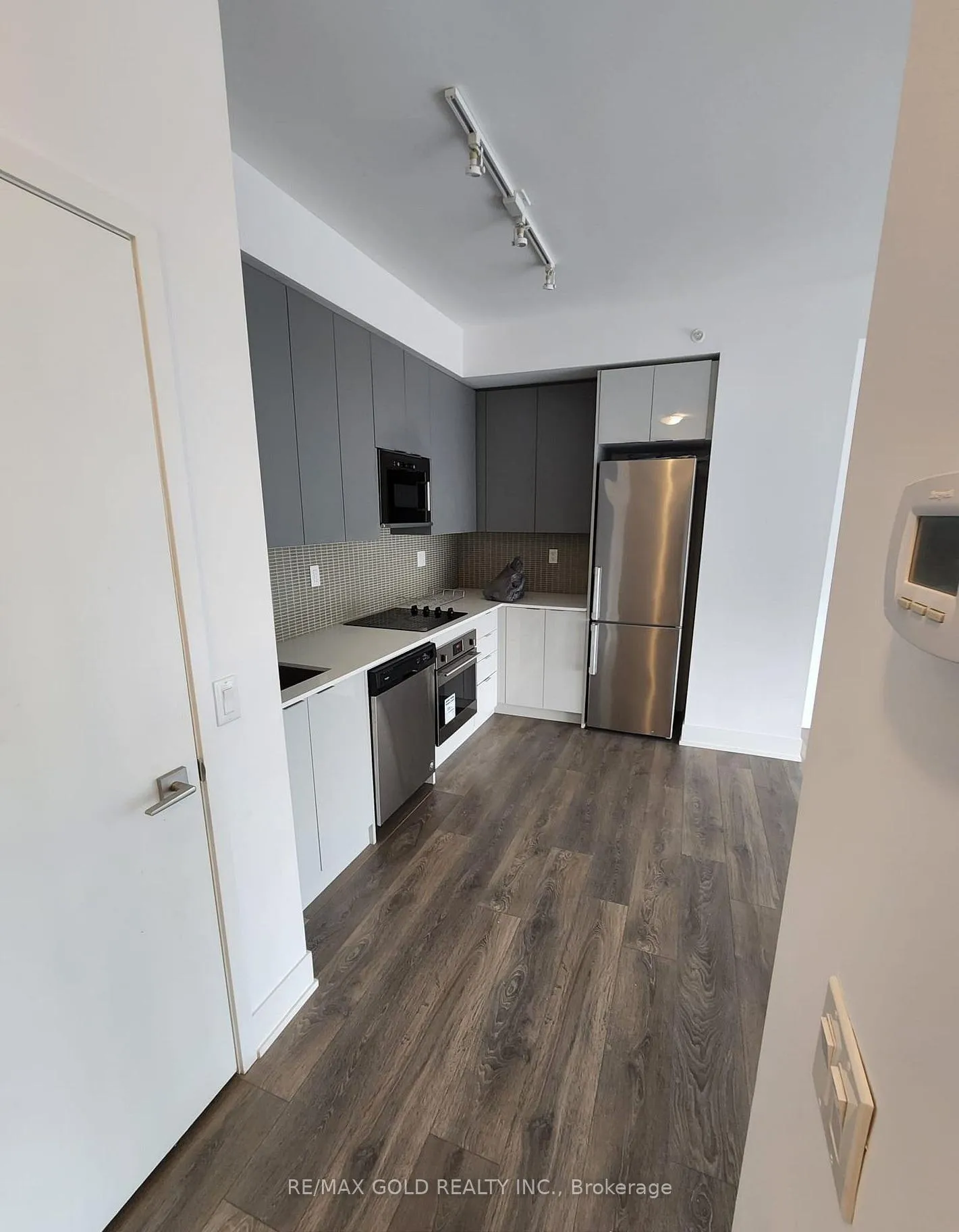 Photo 4 of Unit 702, 2916 Highway 7, Vaughan, Concord — HOMEH