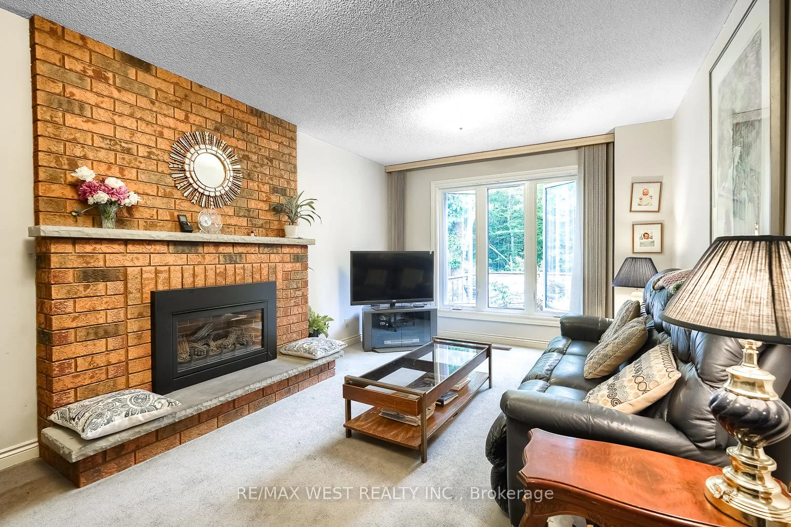 Photo 9 of 1914 The Chase, Mississauga, Central Erin Mills — HOMEH