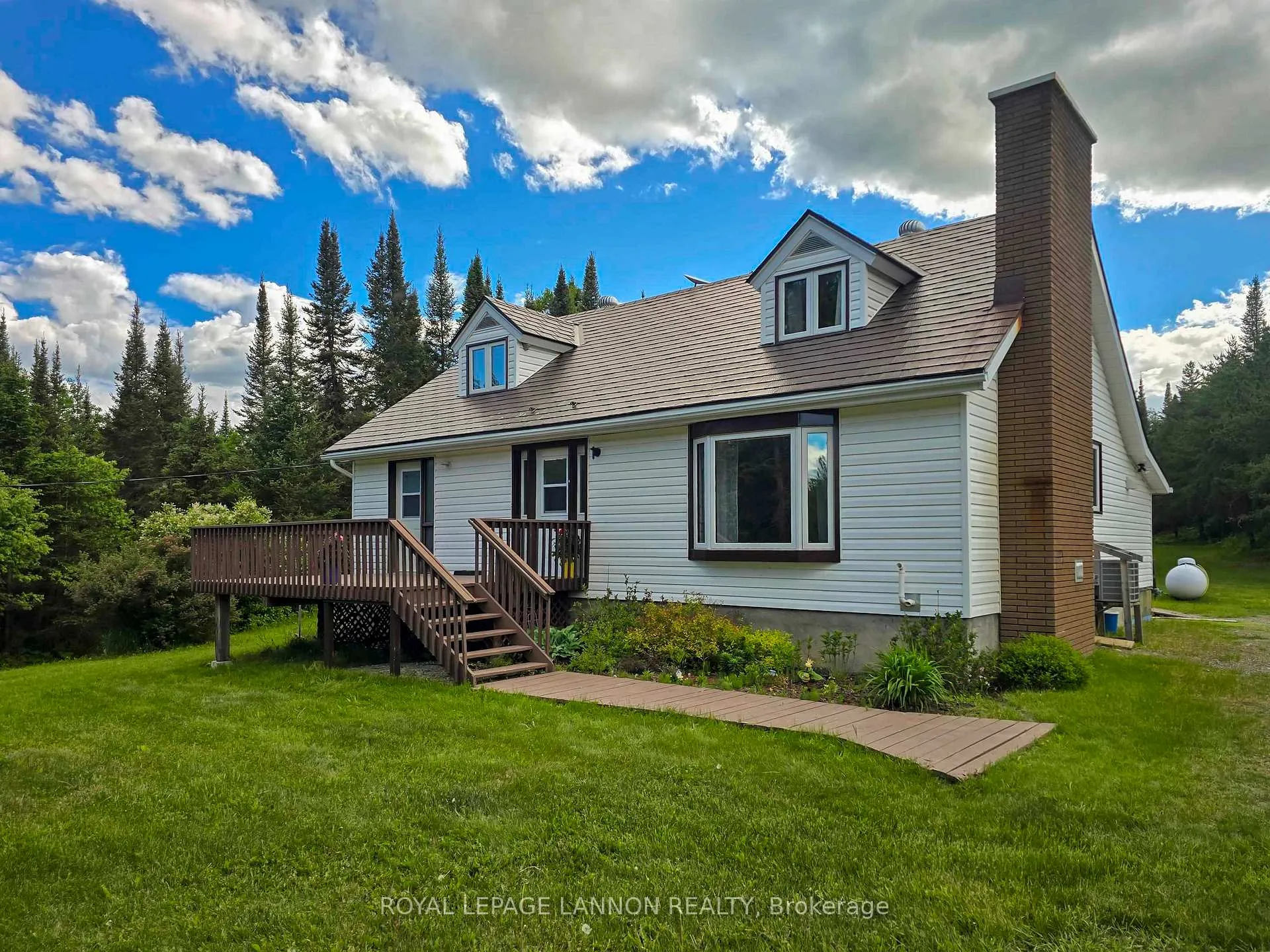 Photo 1 of 169 Centre Road, Thunder Bay Remote Area, Forbes — HOMEH