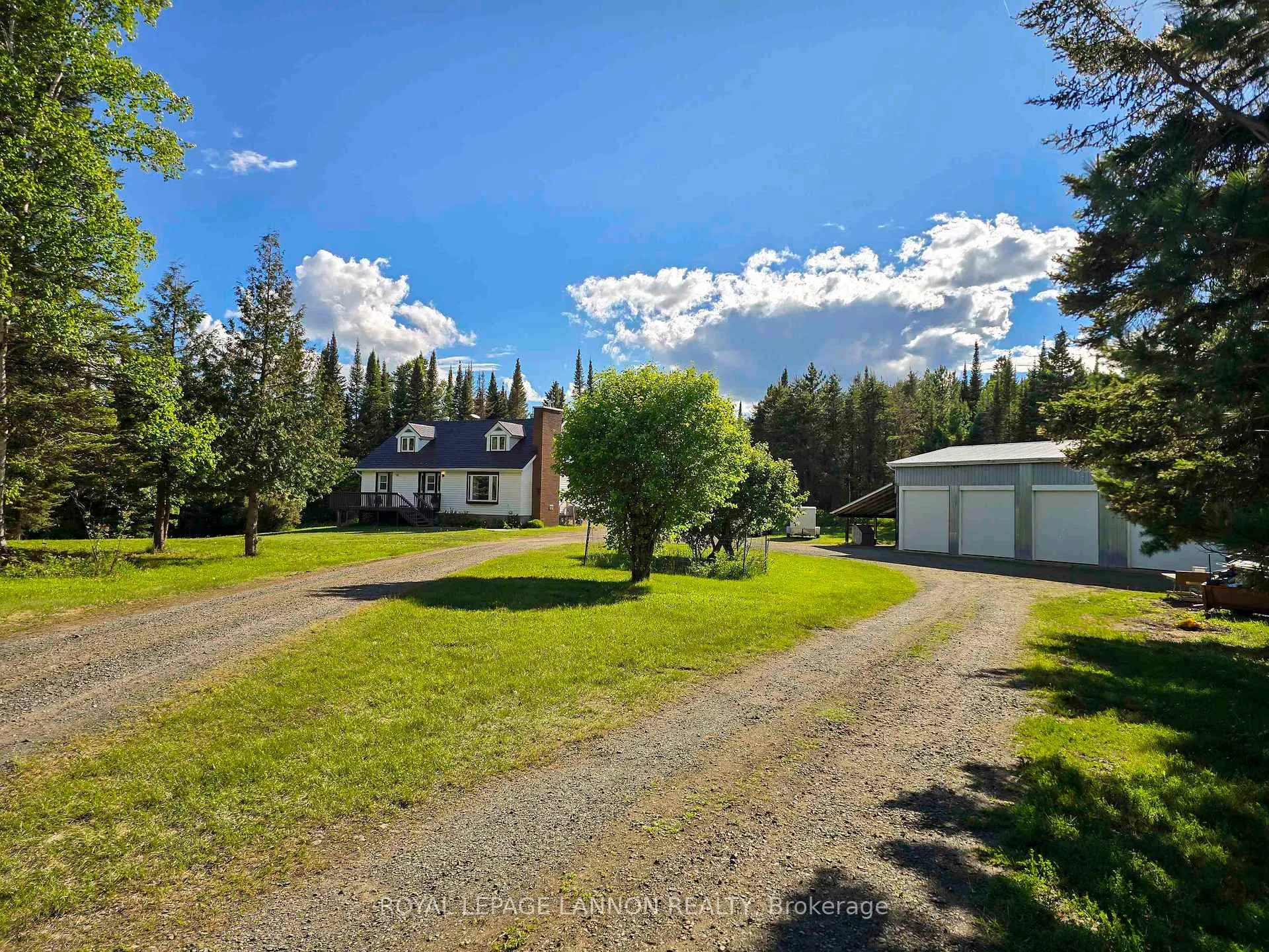 Photo 3 of 169 Centre Road, Thunder Bay Remote Area, Forbes — HOMEH