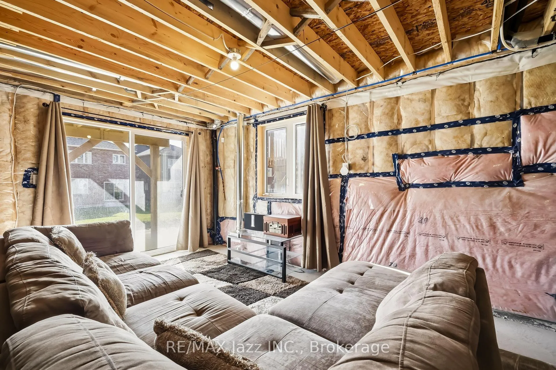 Photo 36 of 988 Matthew Murray Crescent, Oshawa, Taunton — HOMEH