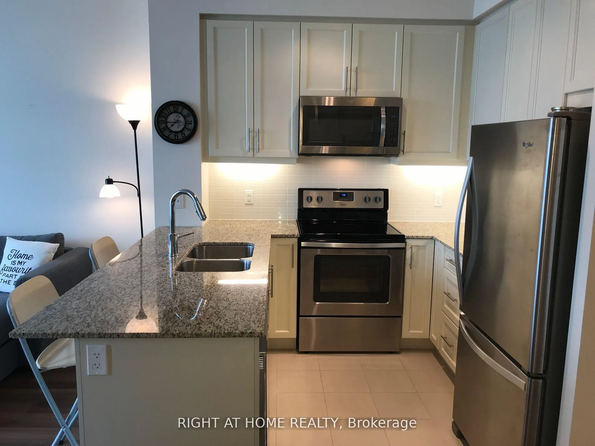 Photo 7 of Unit 3310, 3975 Grand Park Dr., Mississauga, City Centre — HOMEH