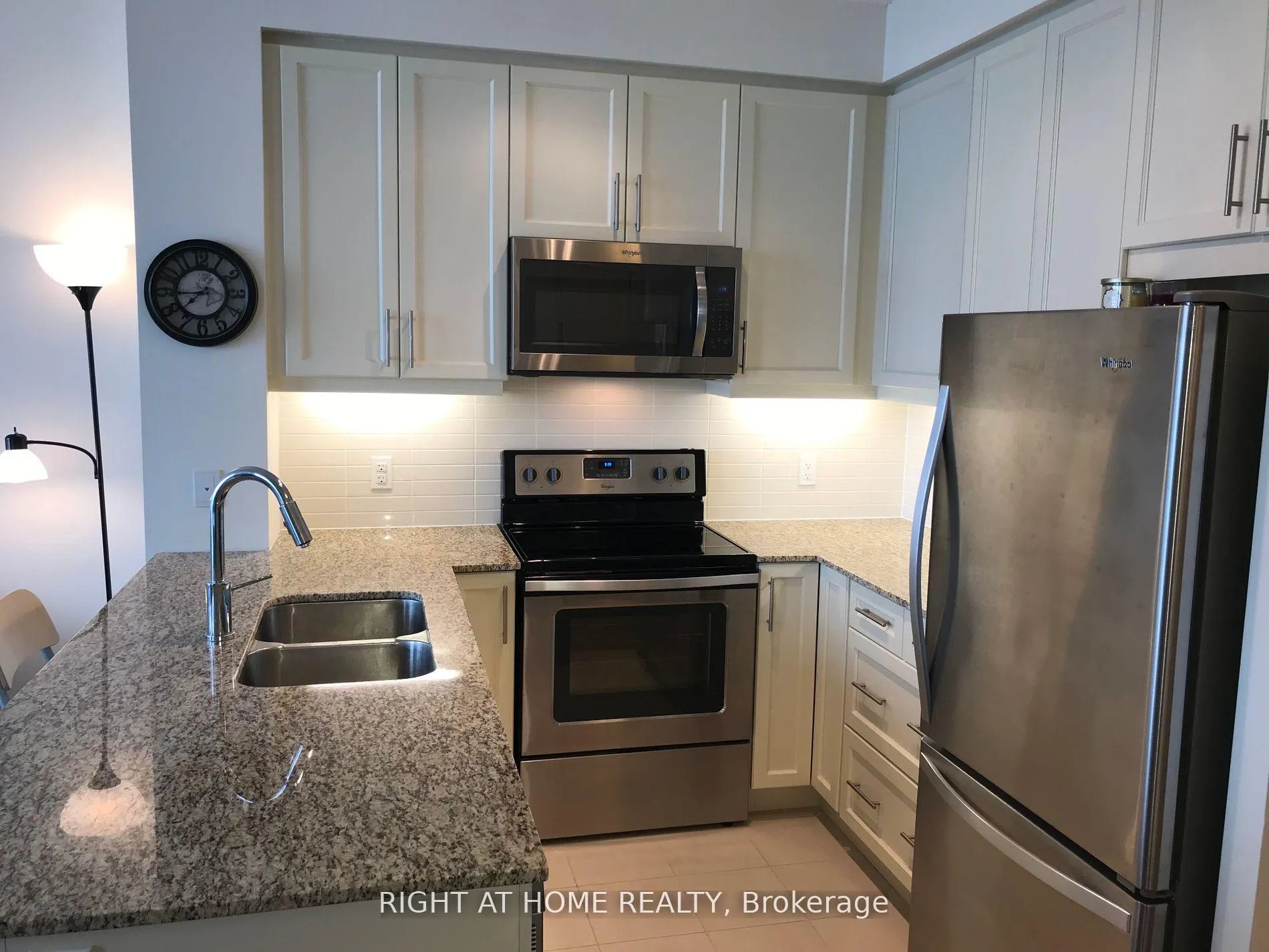Photo 8 of Unit 3310, 3975 Grand Park Dr., Mississauga, City Centre — HOMEH