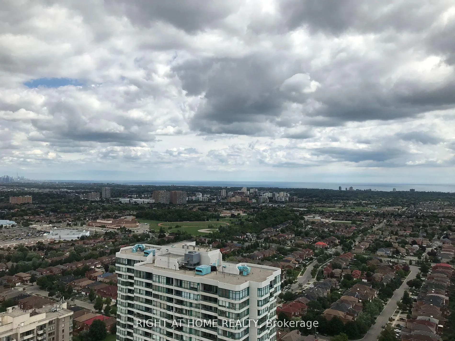 Photo 33 of Unit 3310, 3975 Grand Park Dr., Mississauga, City Centre — HOMEH