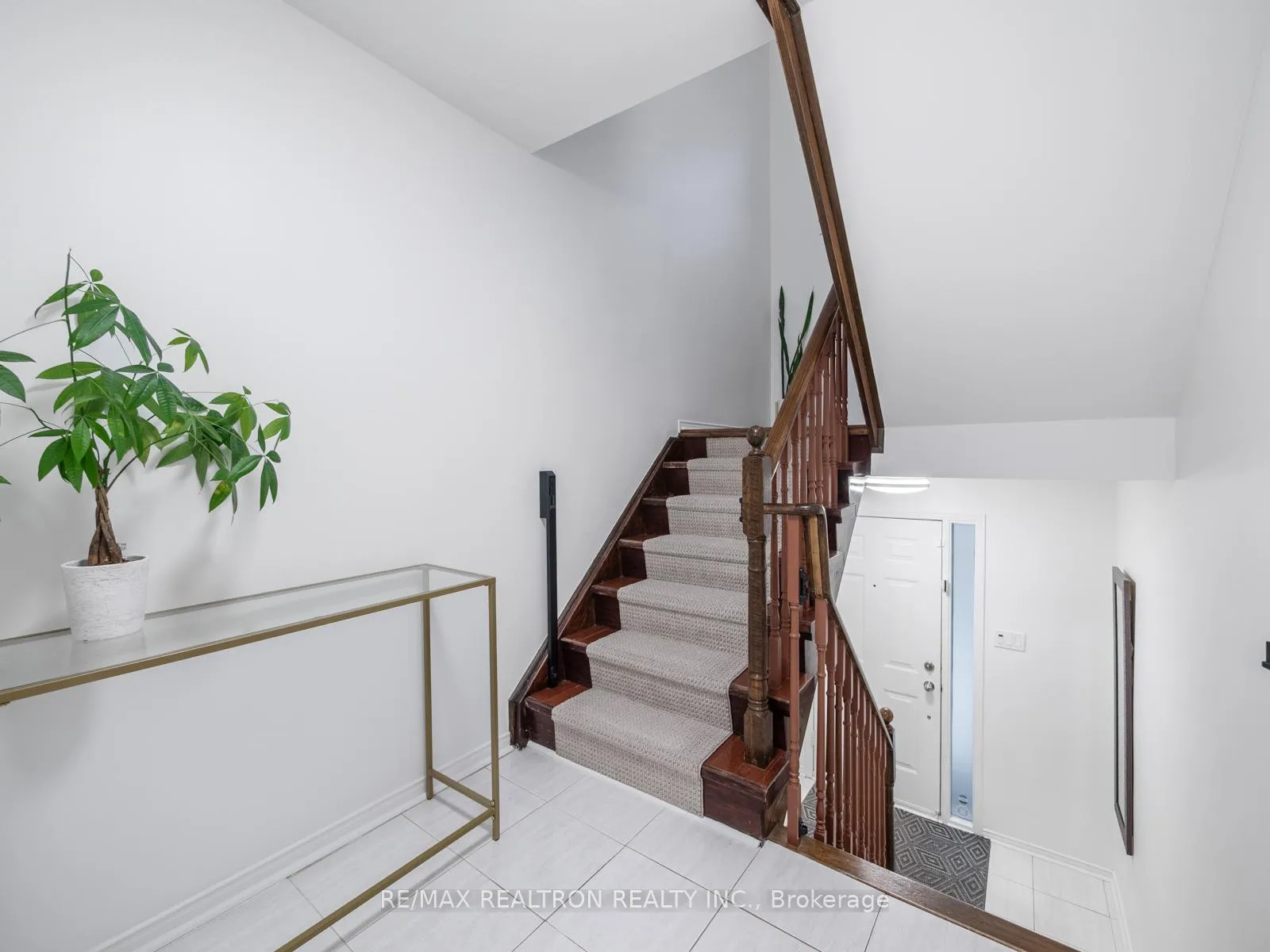 Photo 2 of Unit 39, 114 Leah Crescent, Vaughan, Beverley Glen — HOMEH
